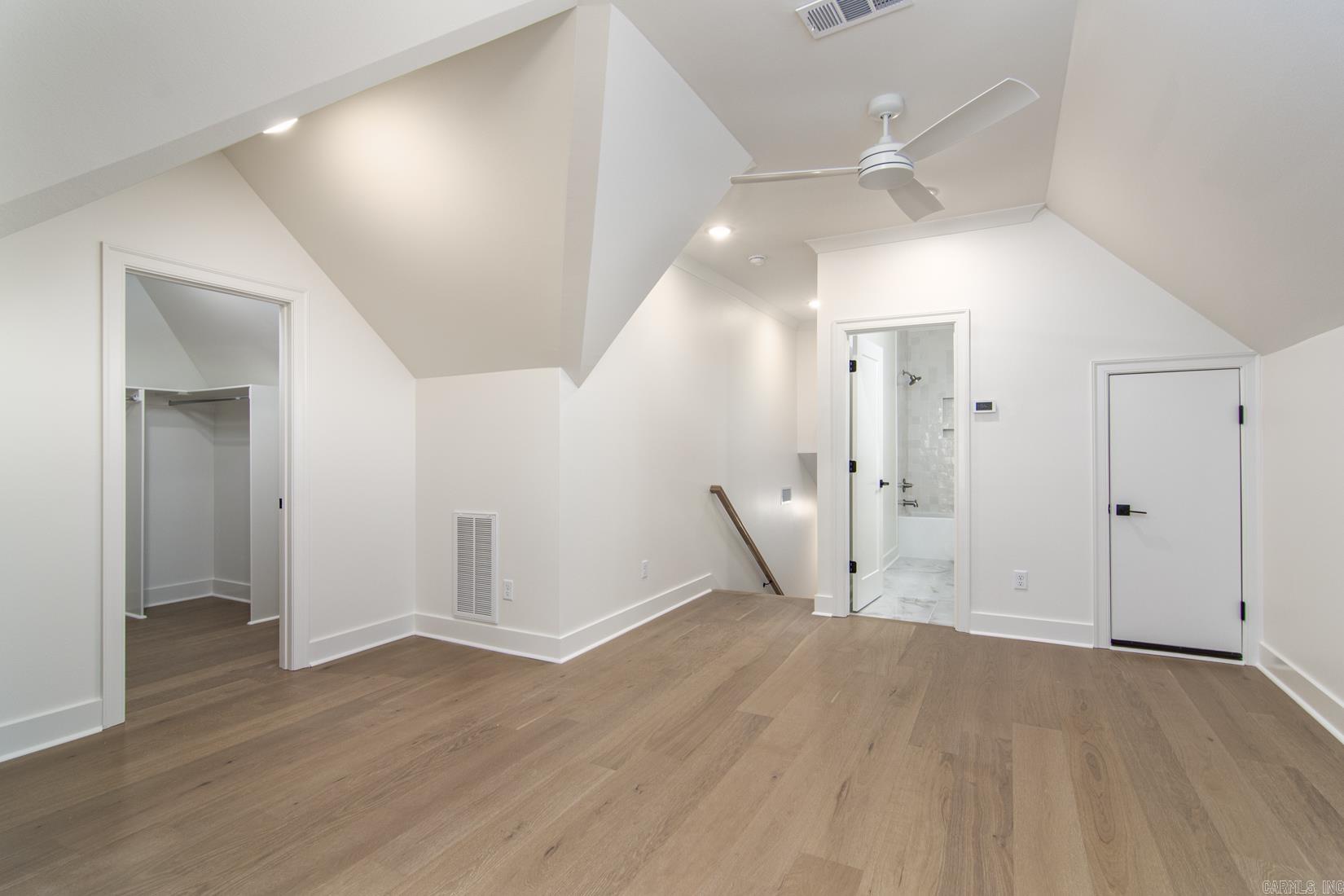CHENAL VALLEY ABINGTON COURT - Residential