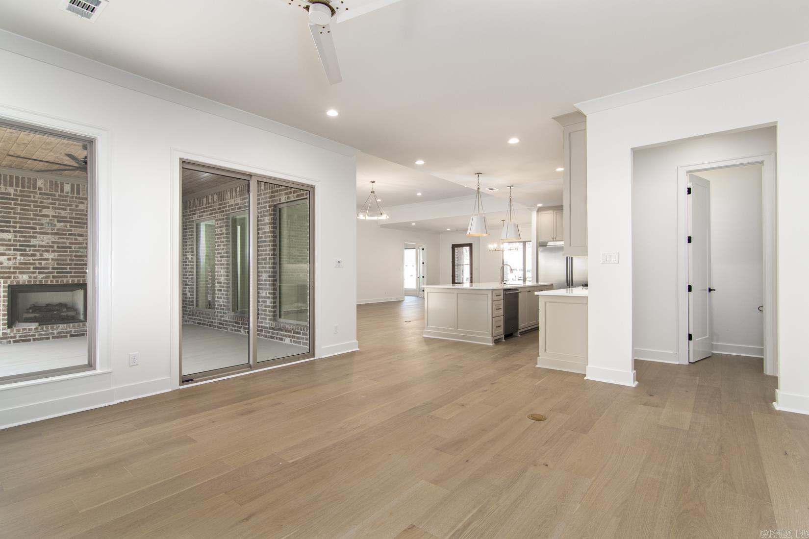 CHENAL VALLEY ABINGTON COURT - Residential