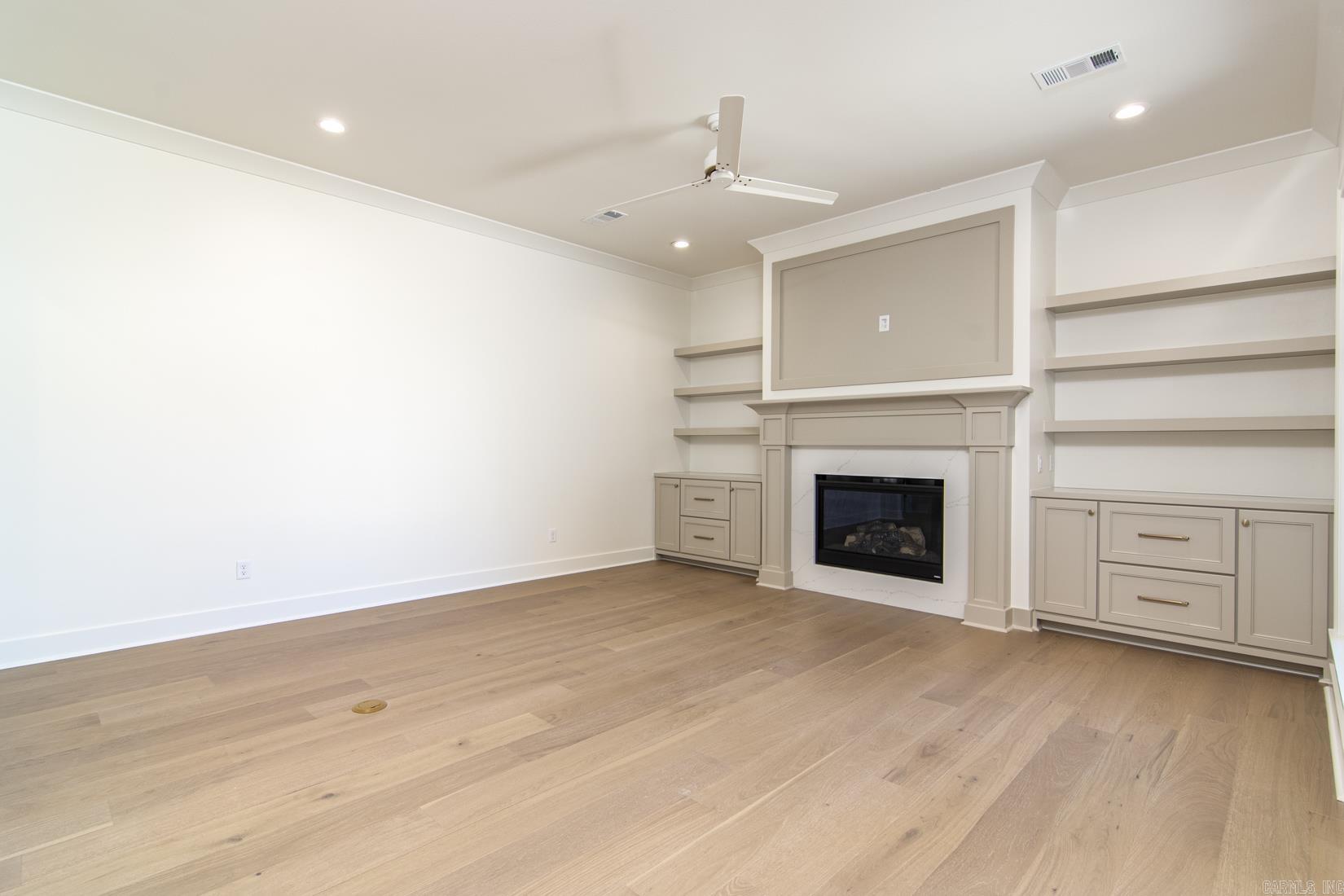 CHENAL VALLEY ABINGTON COURT - Residential