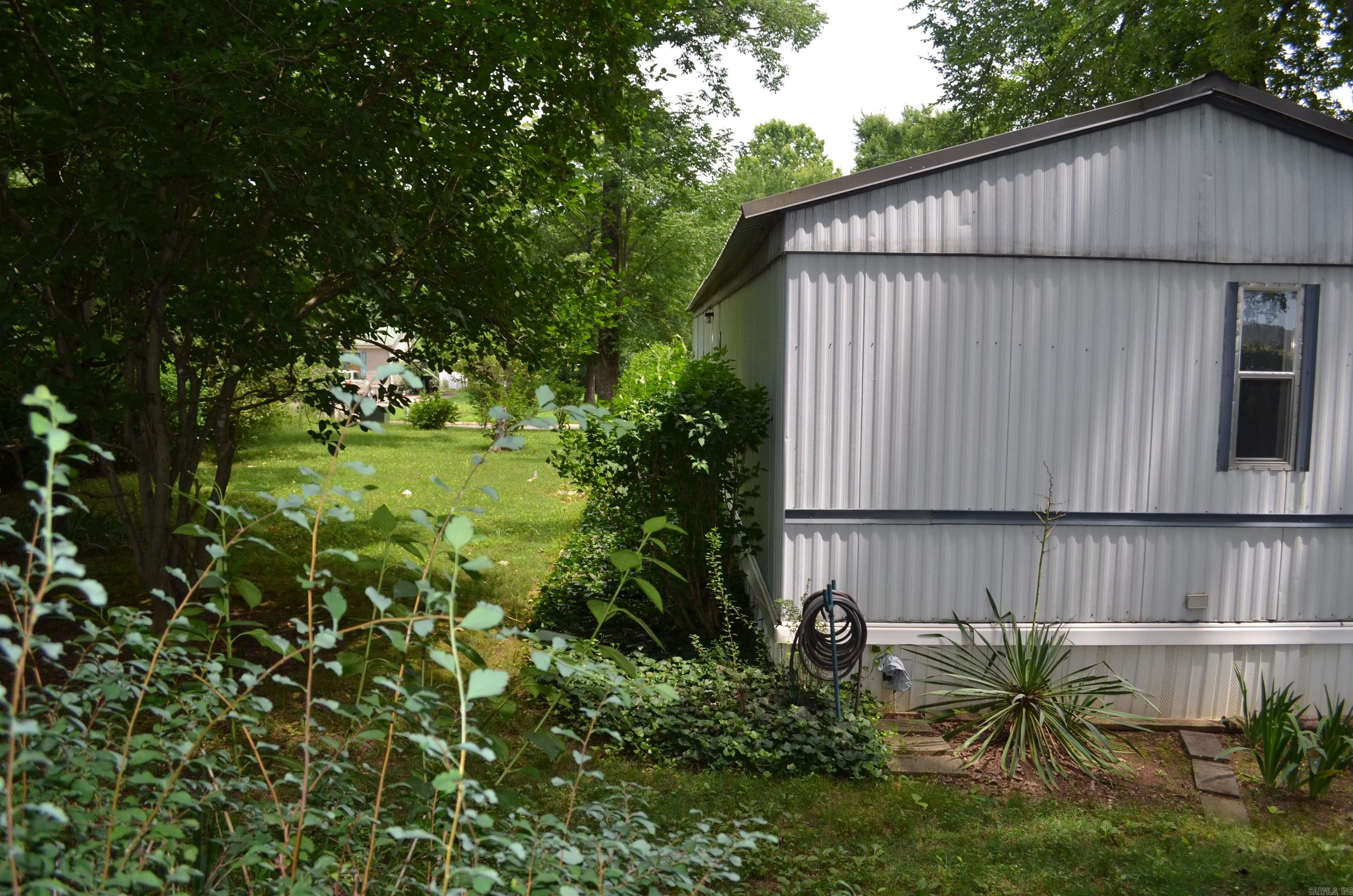 BLACK OAK - Residential