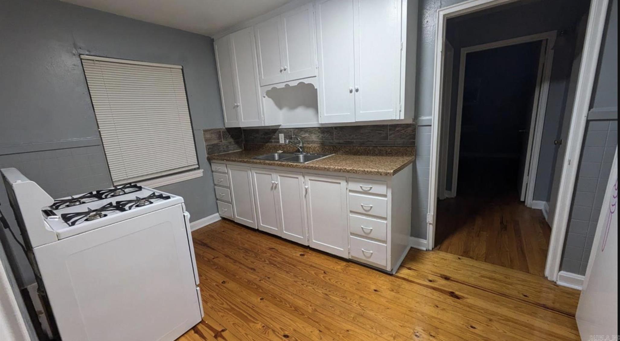 Holts Industrial - Residential Lease