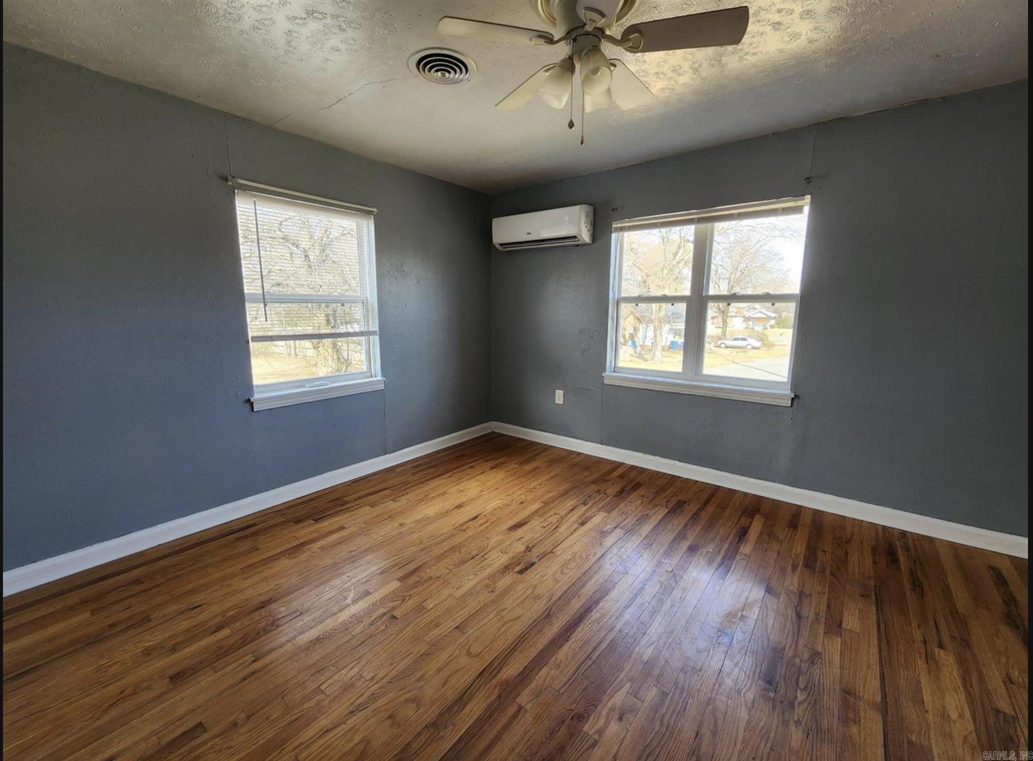 Holts Industrial - Residential Lease
