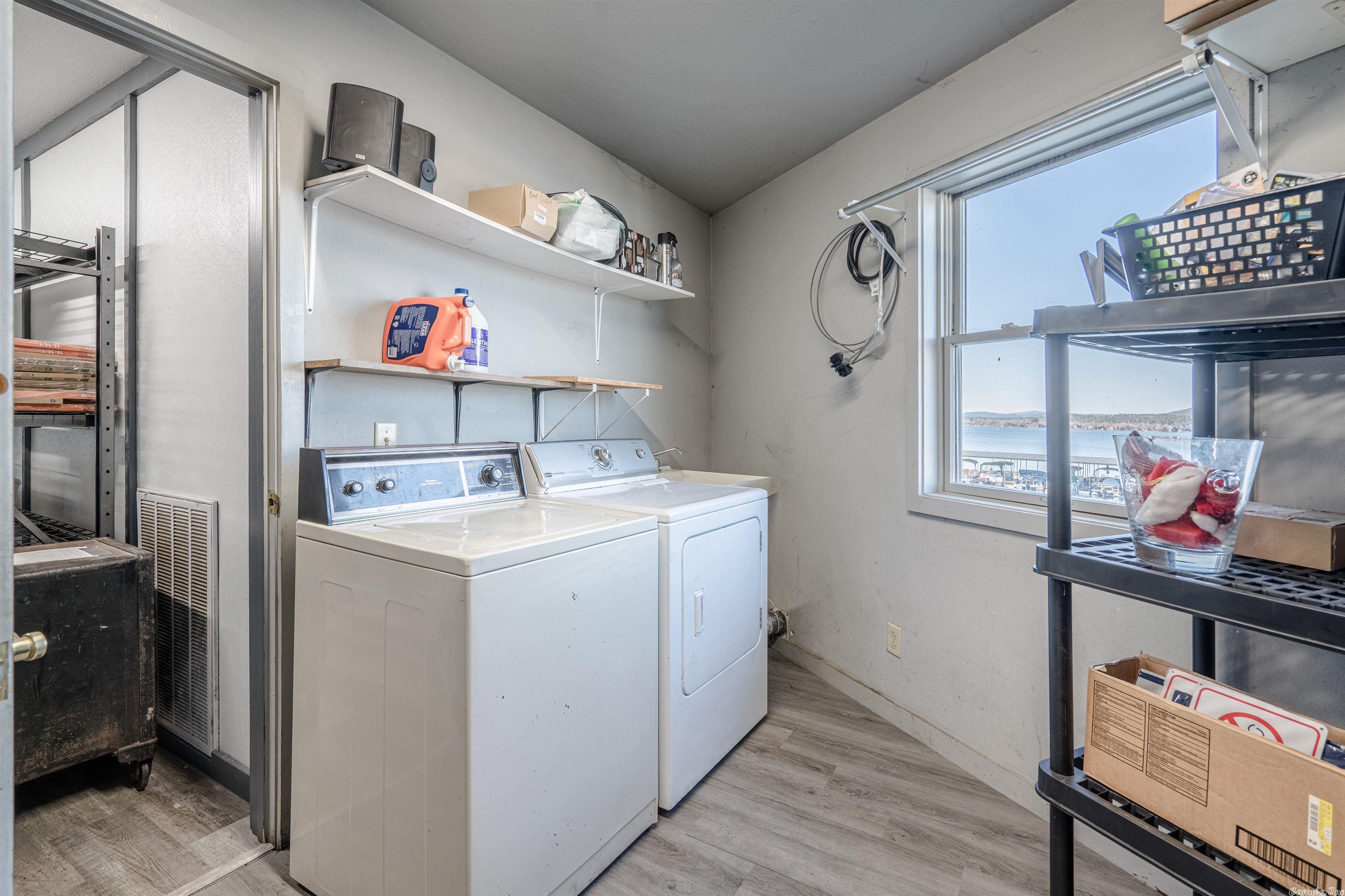 Promesa - Commercial Sale