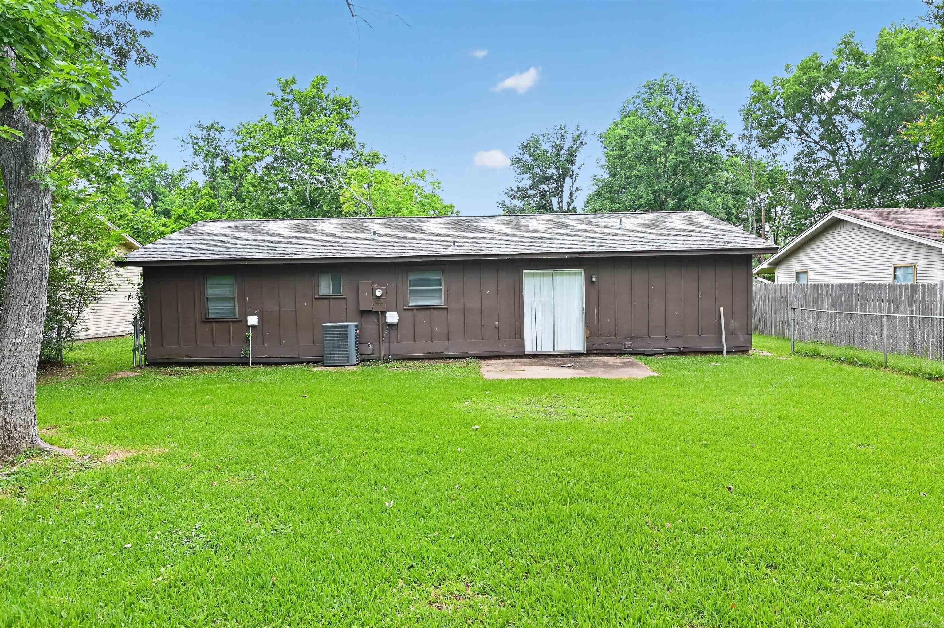 HICKMAN & MCCONNELL - Residential
