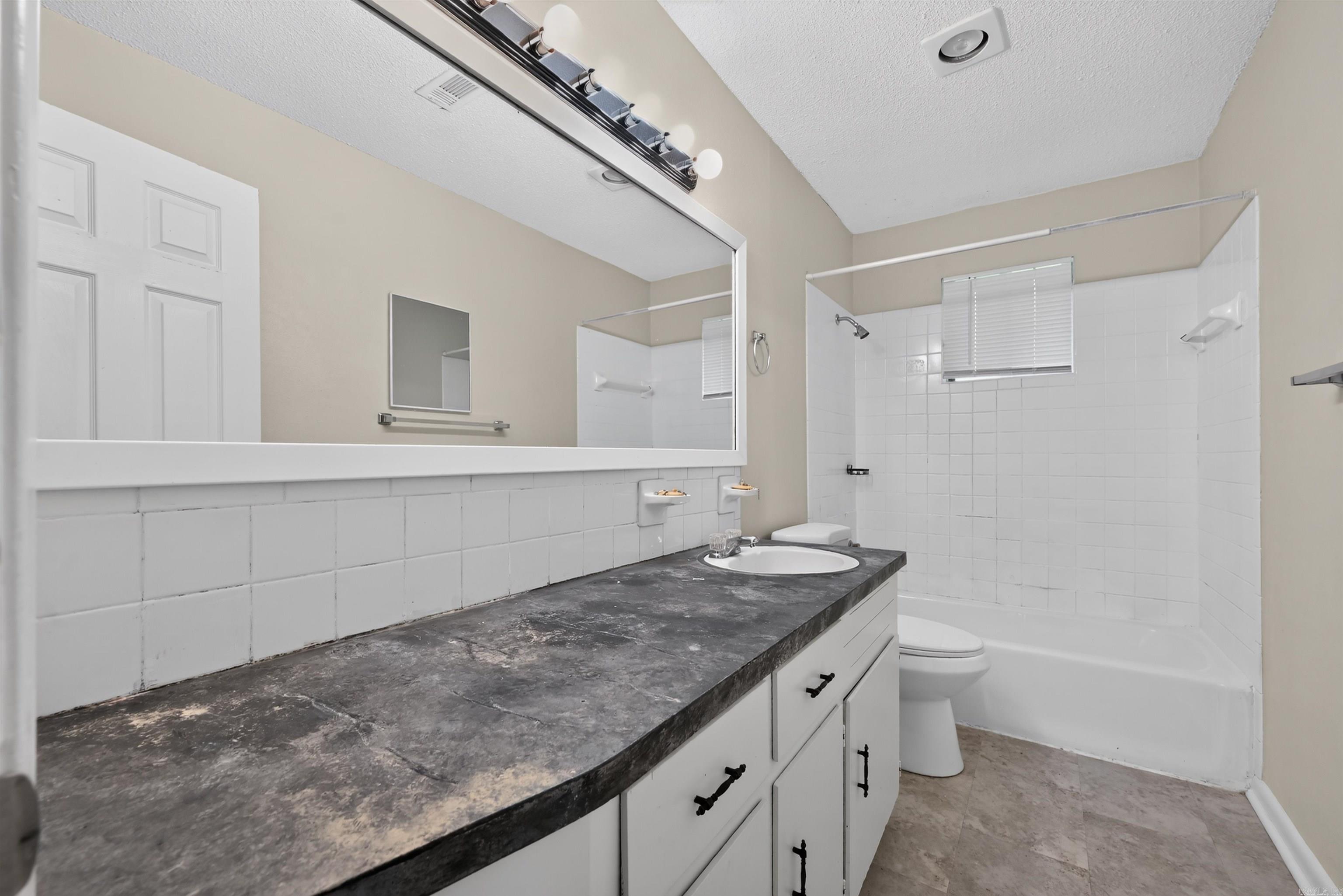 HICKMAN & MCCONNELL - Residential