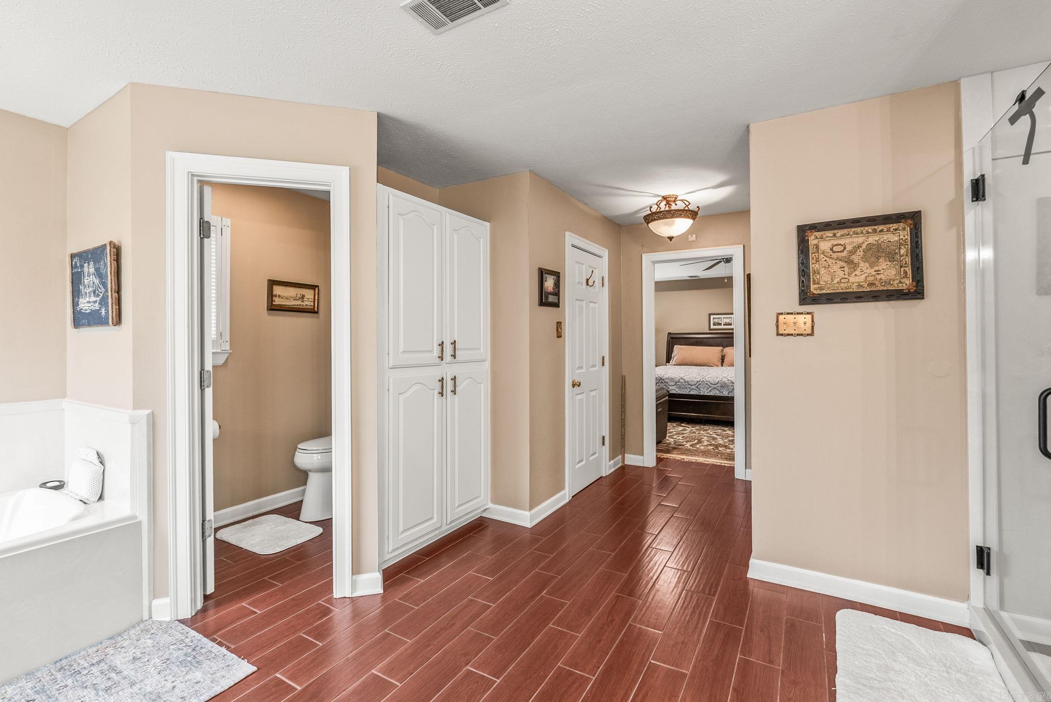 WINDCREST - Residential