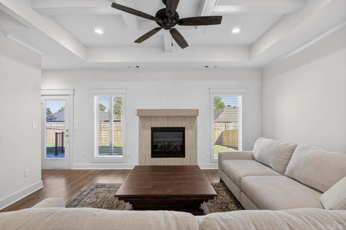 IVY PLACE - Residential