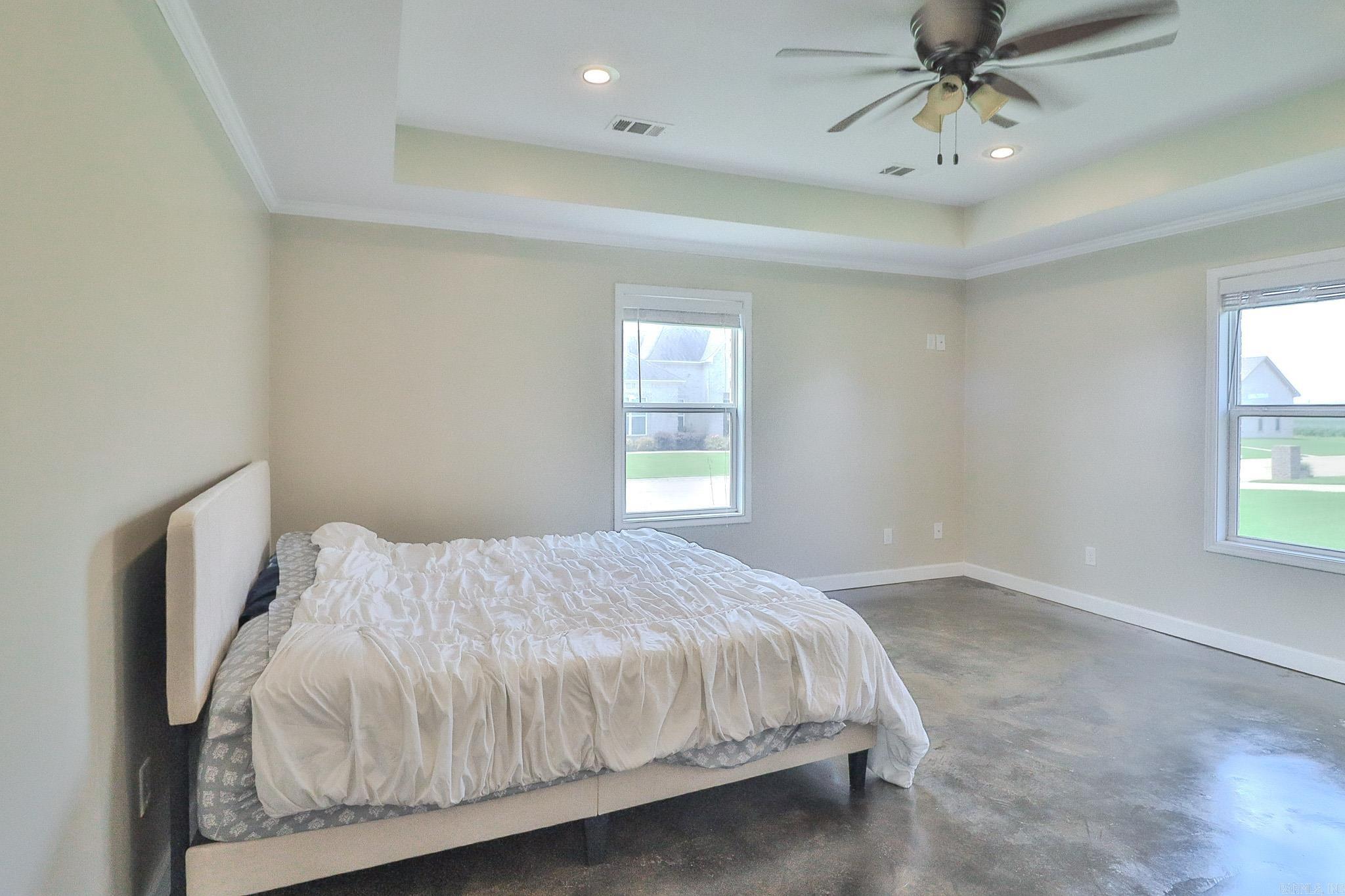 SOUTHPOINTE ACRES - Residential