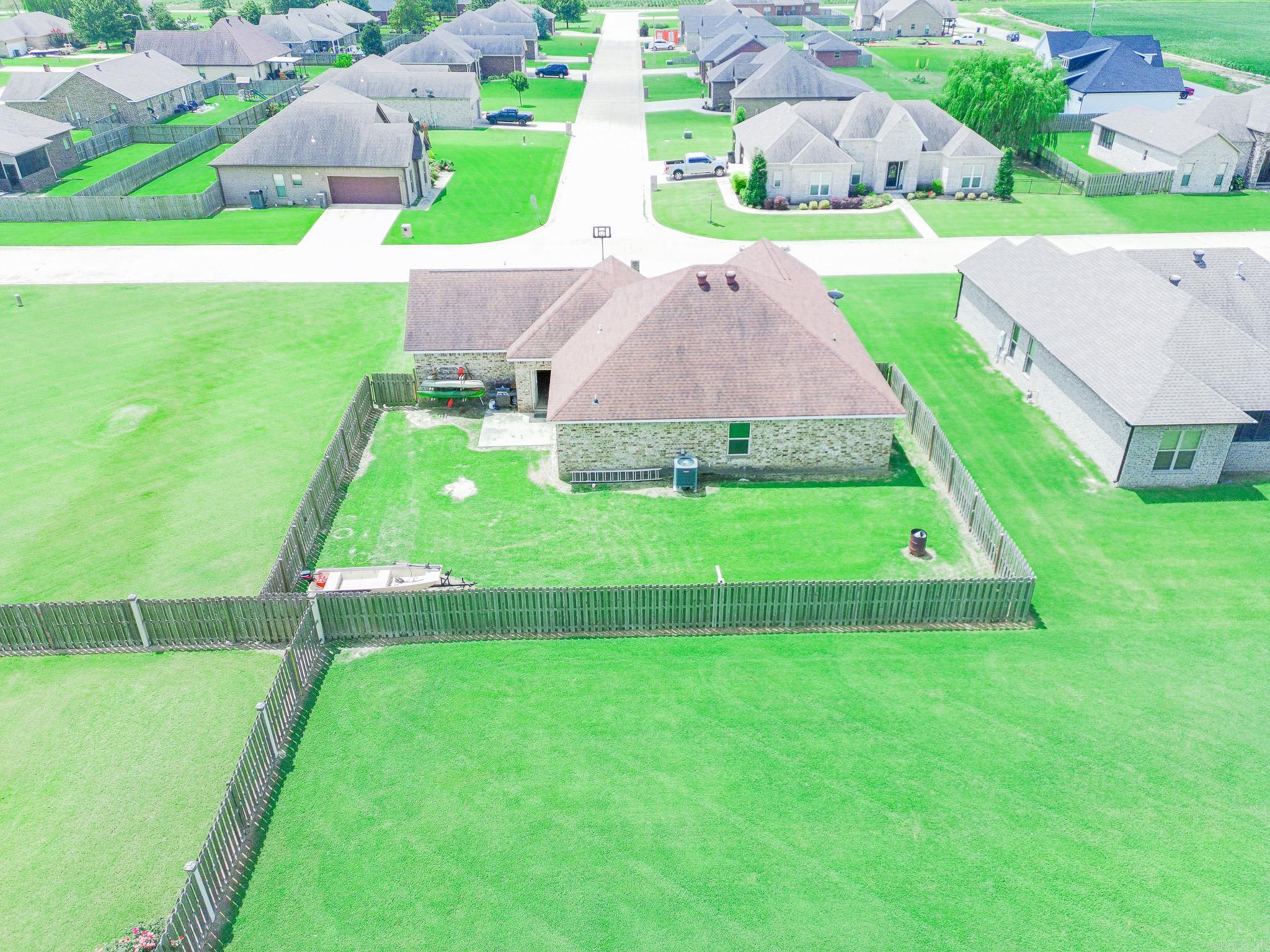SOUTHPOINTE ACRES - Residential