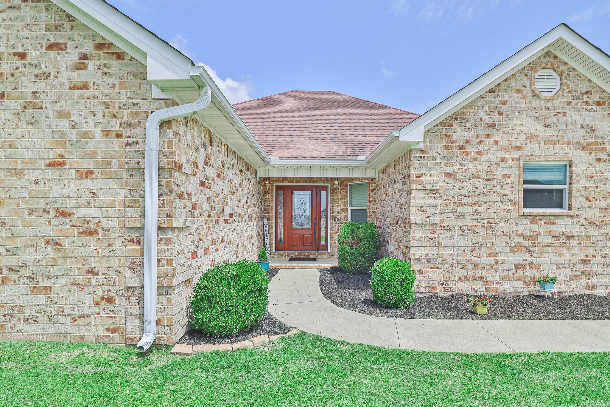 SOUTHPOINTE ACRES - Residential