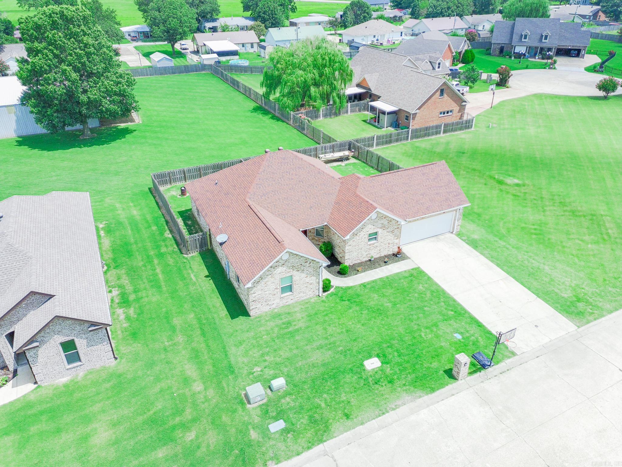 SOUTHPOINTE ACRES - Residential