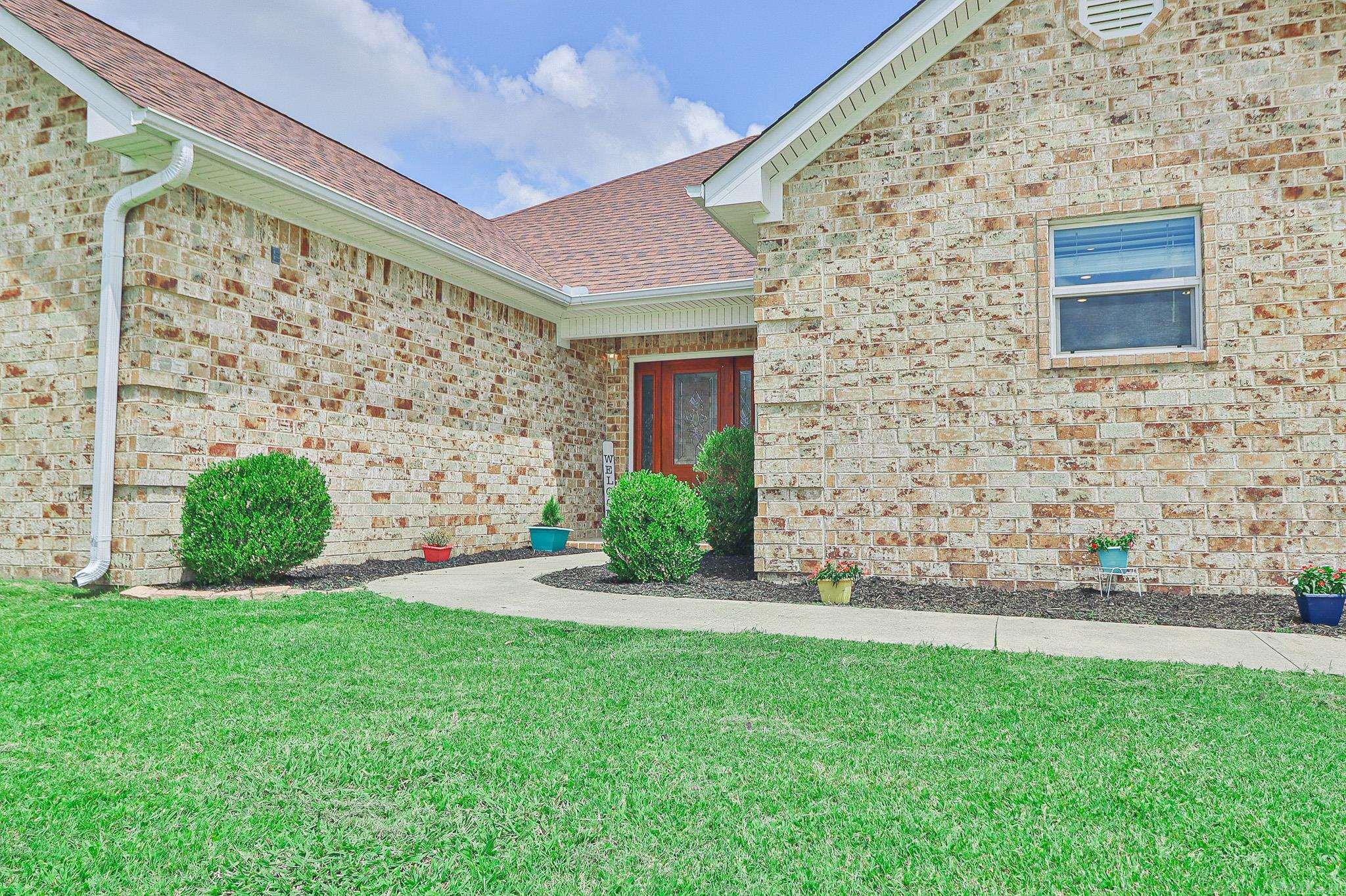 SOUTHPOINTE ACRES - Residential