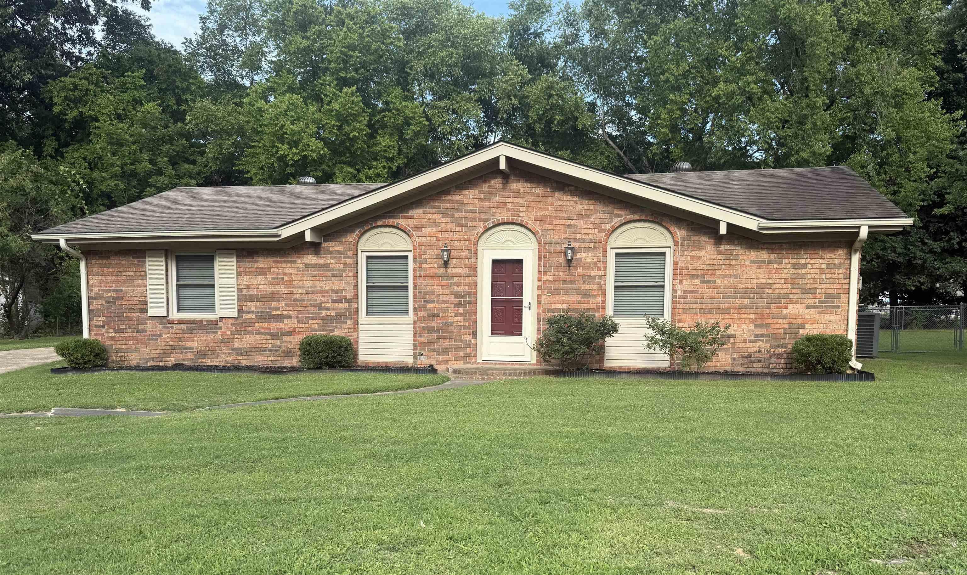 RICHLAND HILLS - Residential