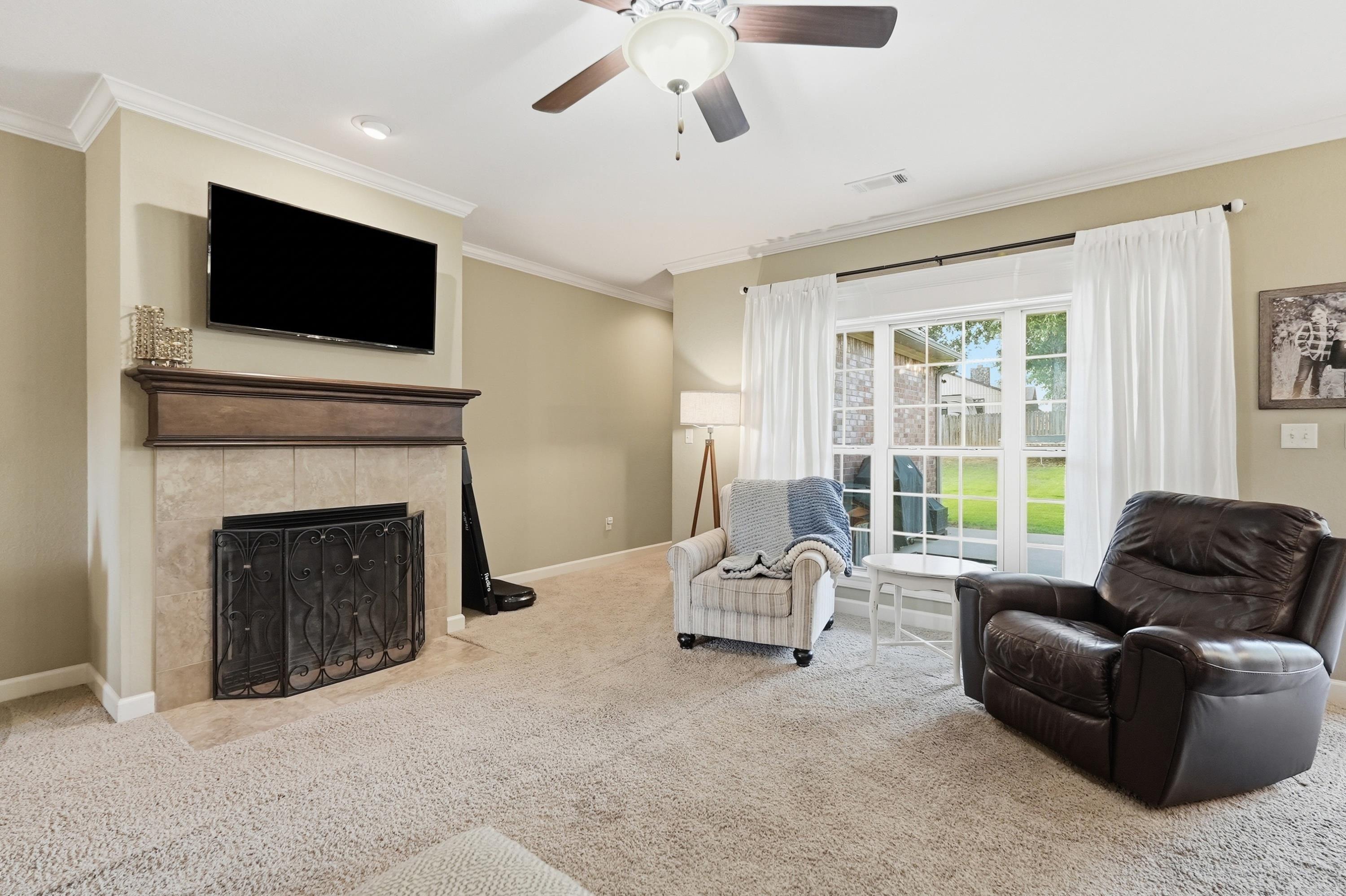 Oak Tree Circle - Residential