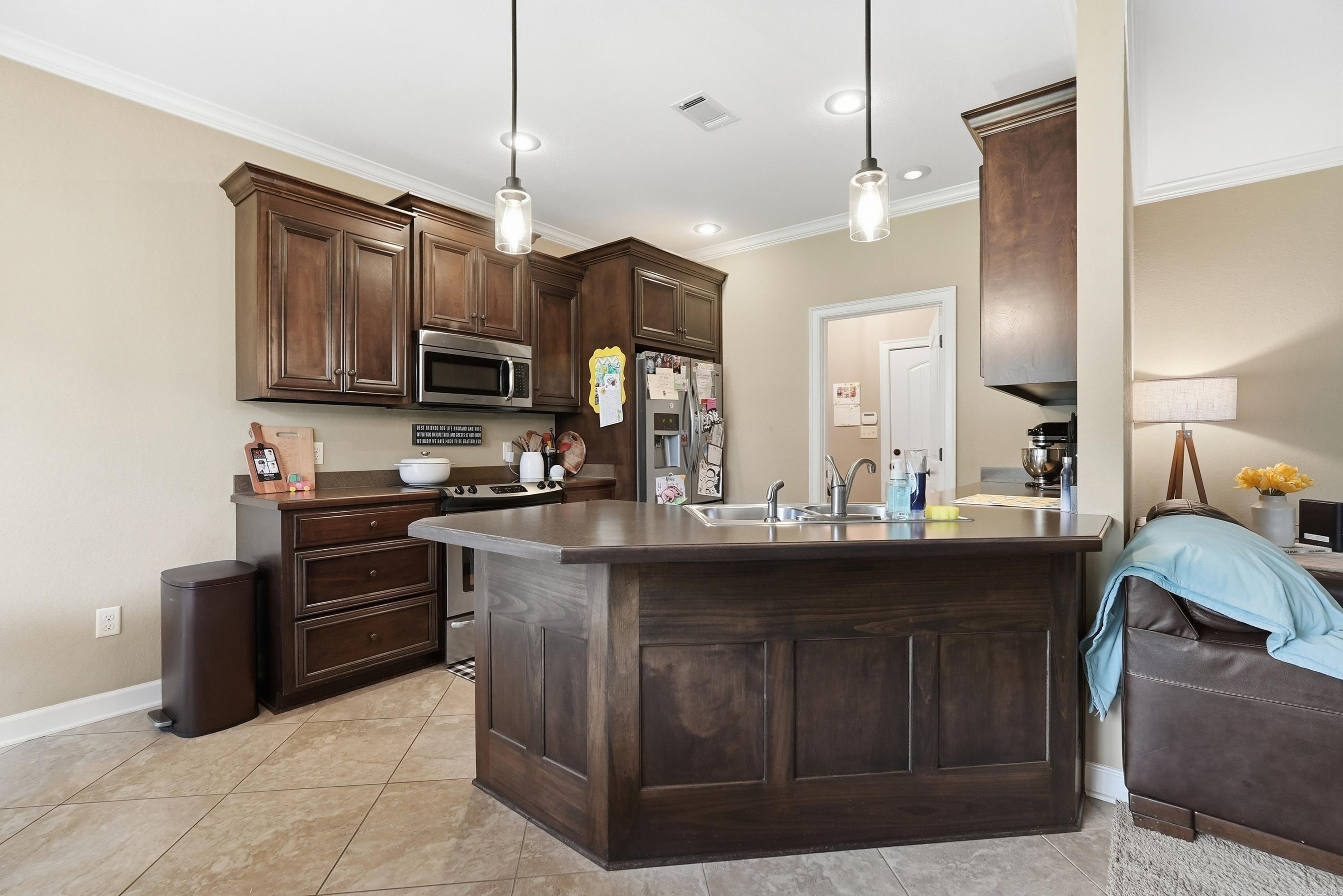 Oak Tree Circle - Residential
