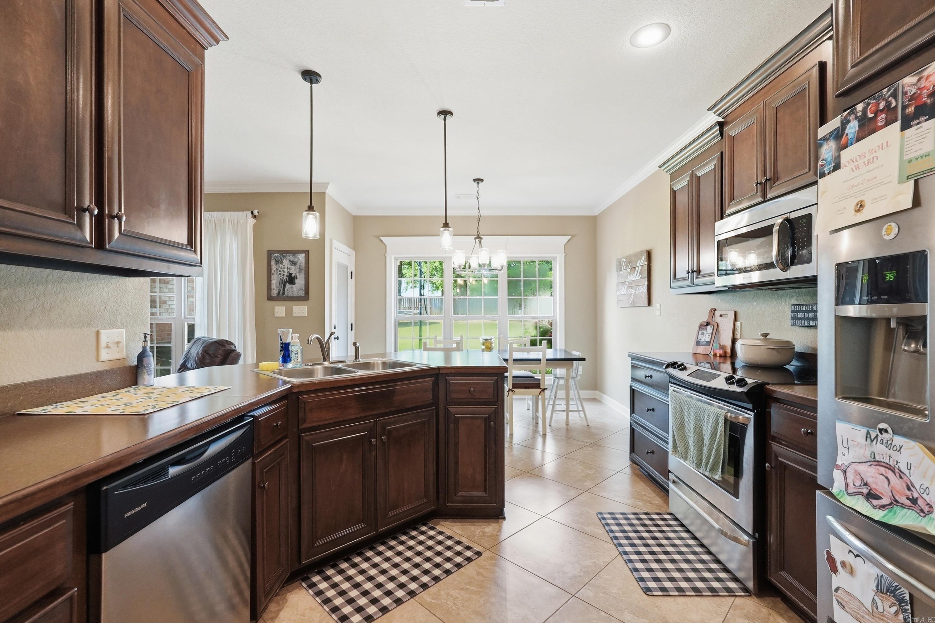 Oak Tree Circle - Residential