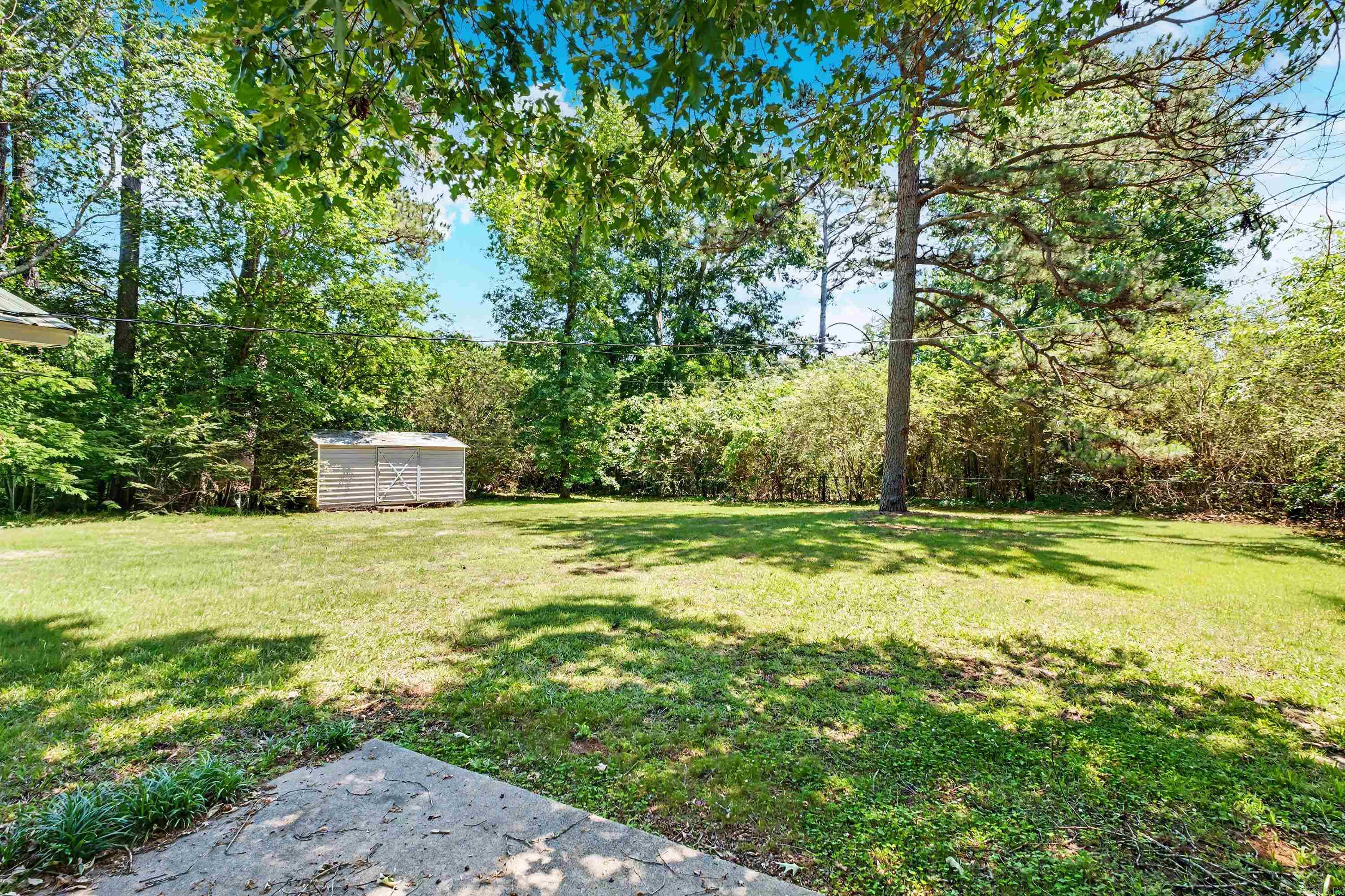 MEADOW LARK - Residential