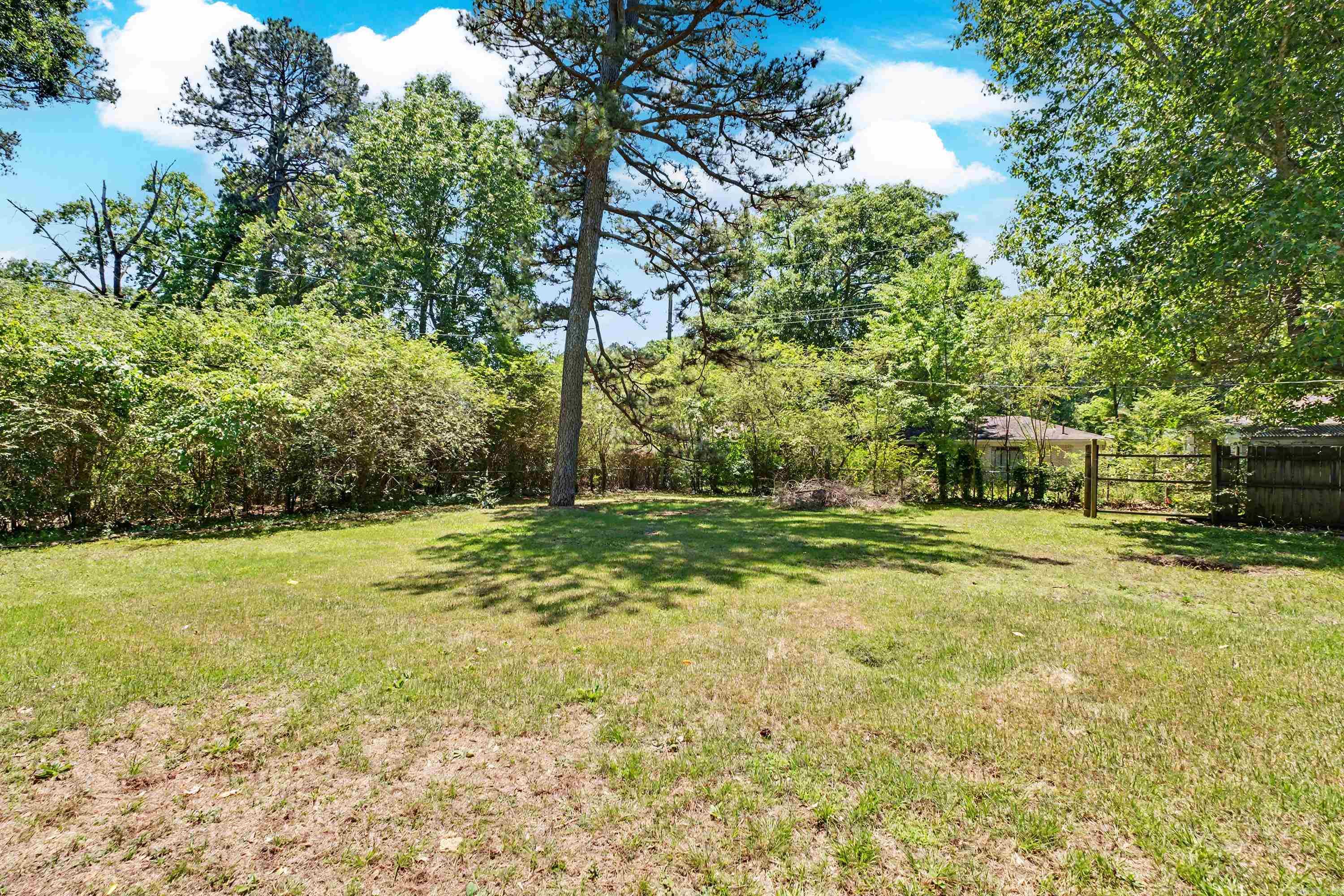 MEADOW LARK - Residential
