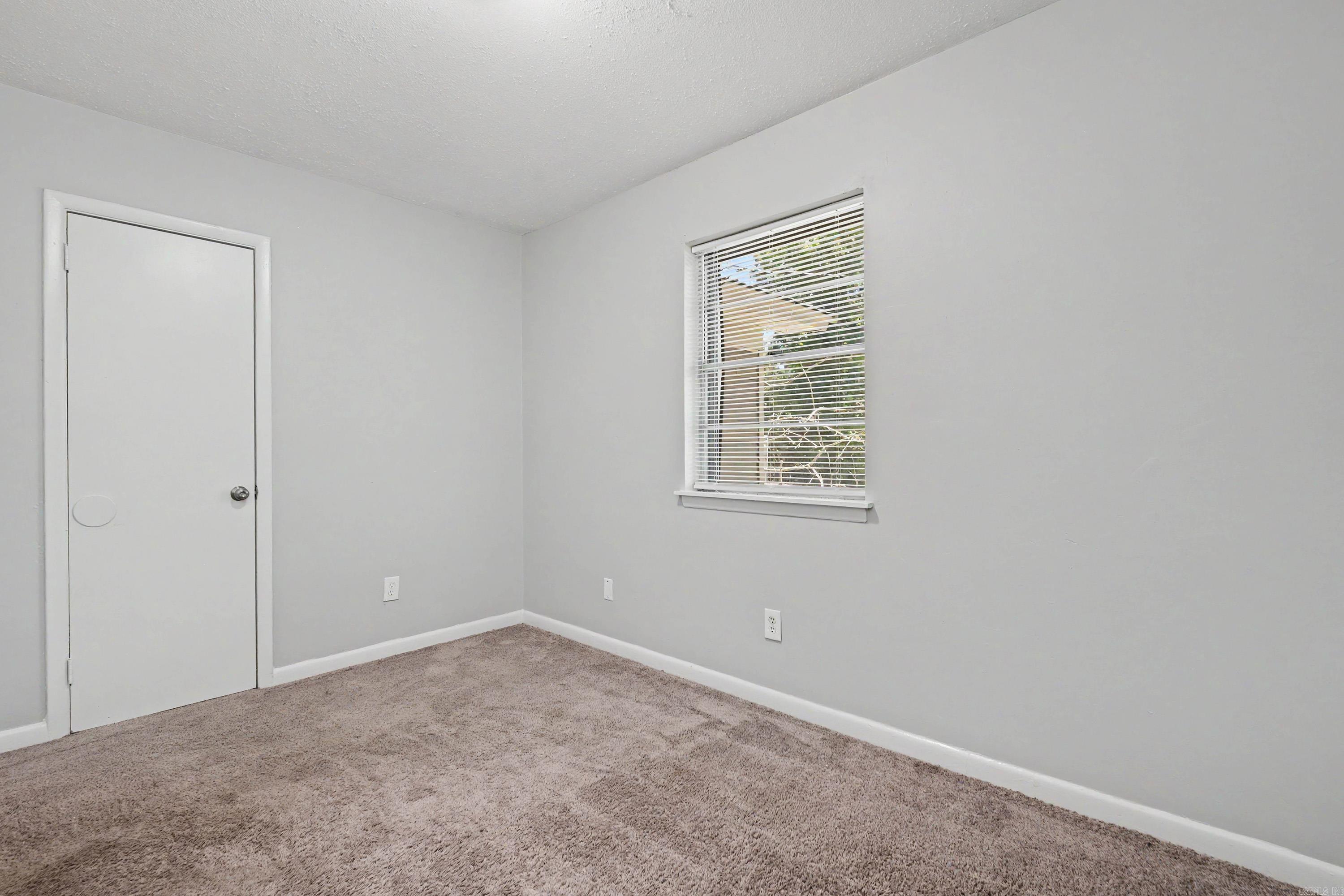 MEADOW LARK - Residential