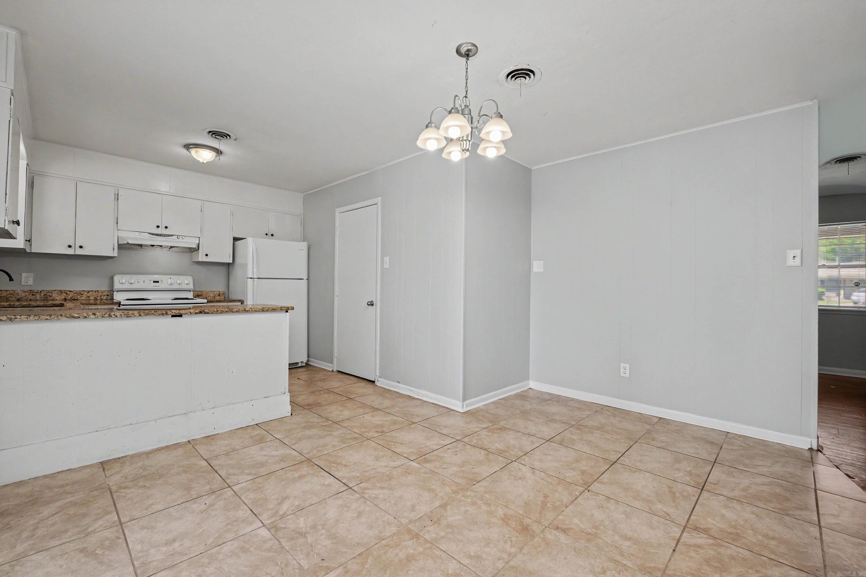 MEADOW LARK - Residential