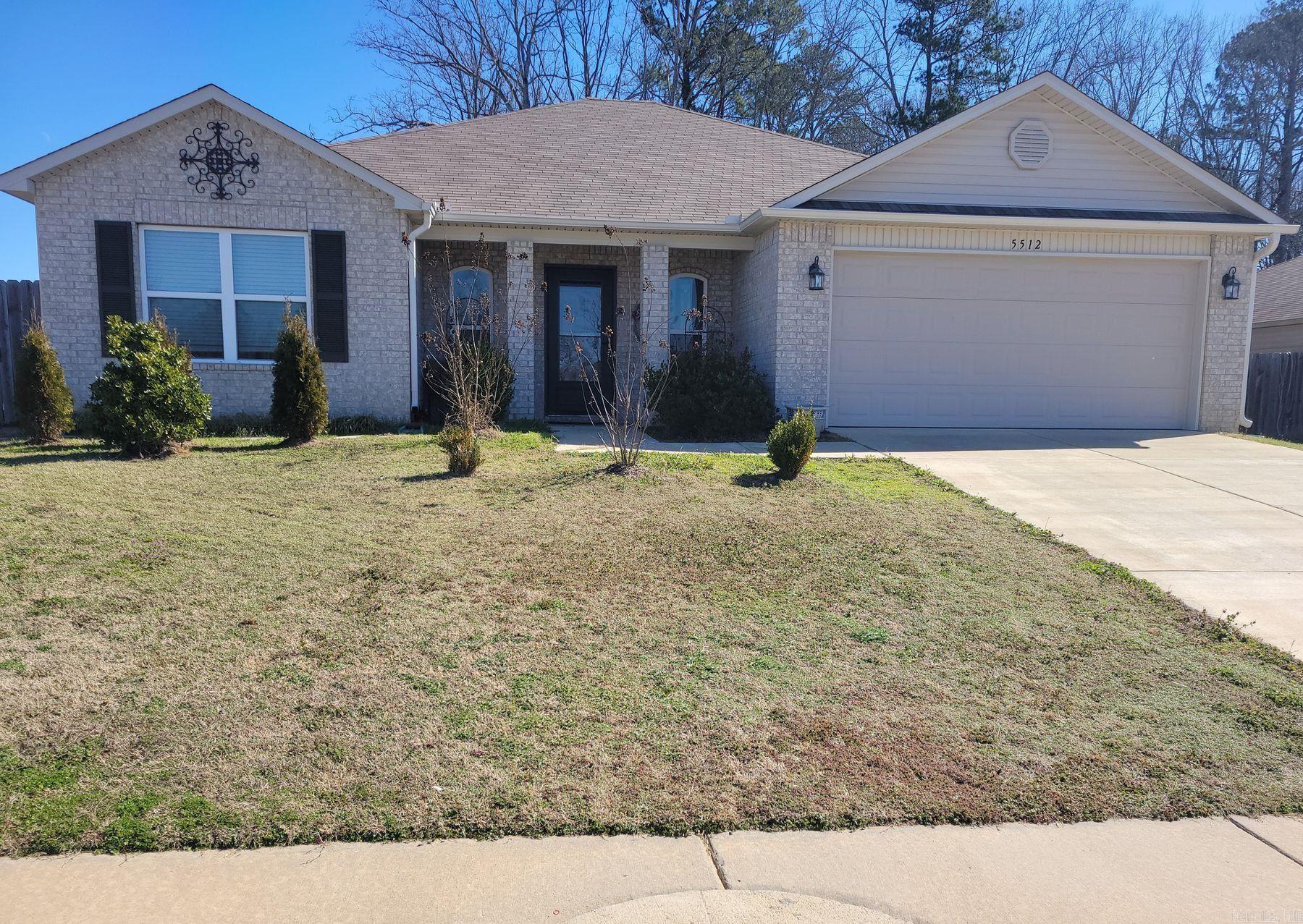BENJAMIN GROVE - Residential