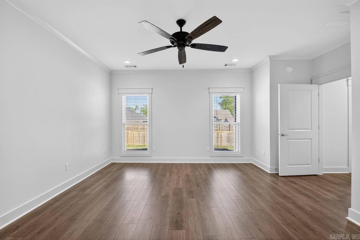 IVY PLACE - Residential