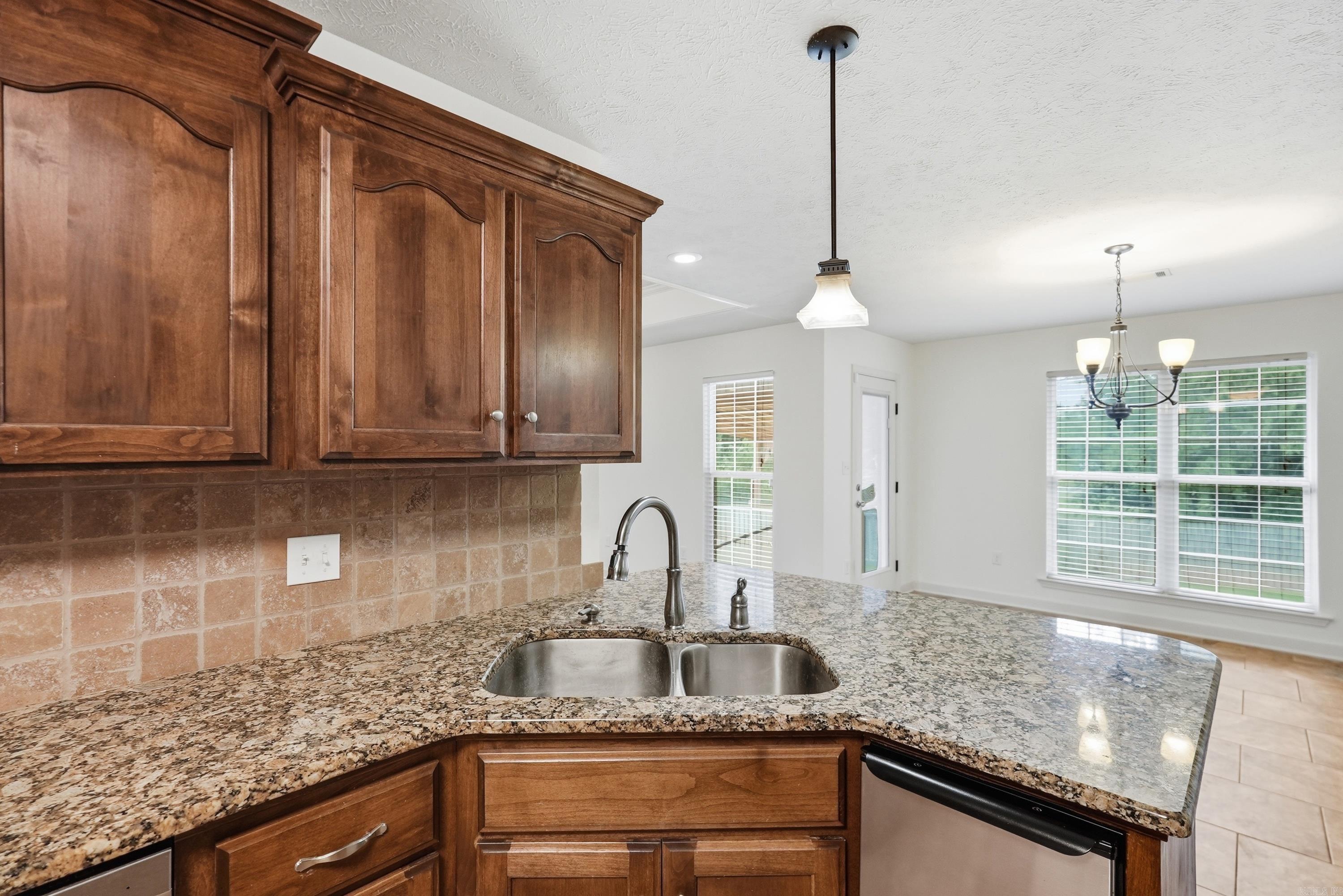 CEDAR KNOLLS & CEDAR VIEW - Residential