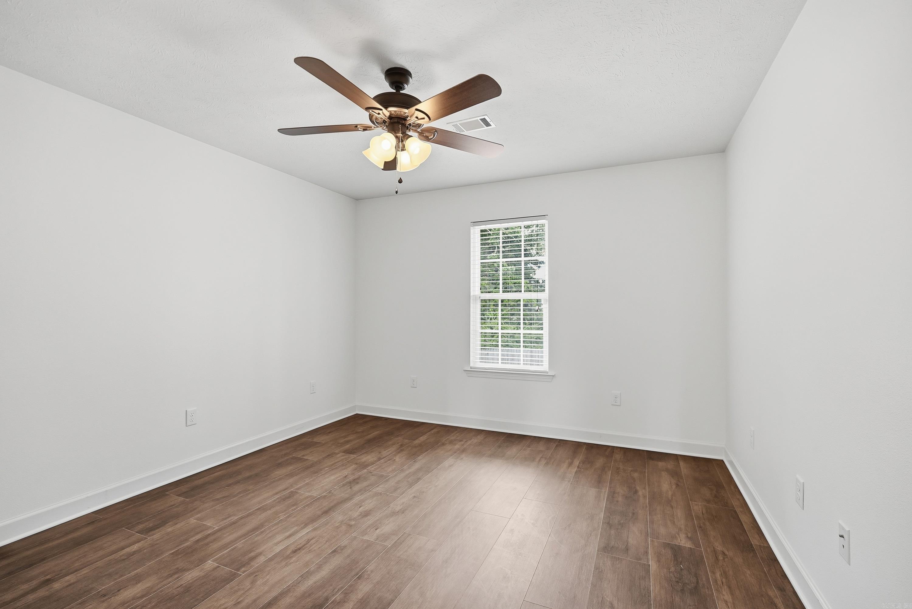 CEDAR KNOLLS & CEDAR VIEW - Residential