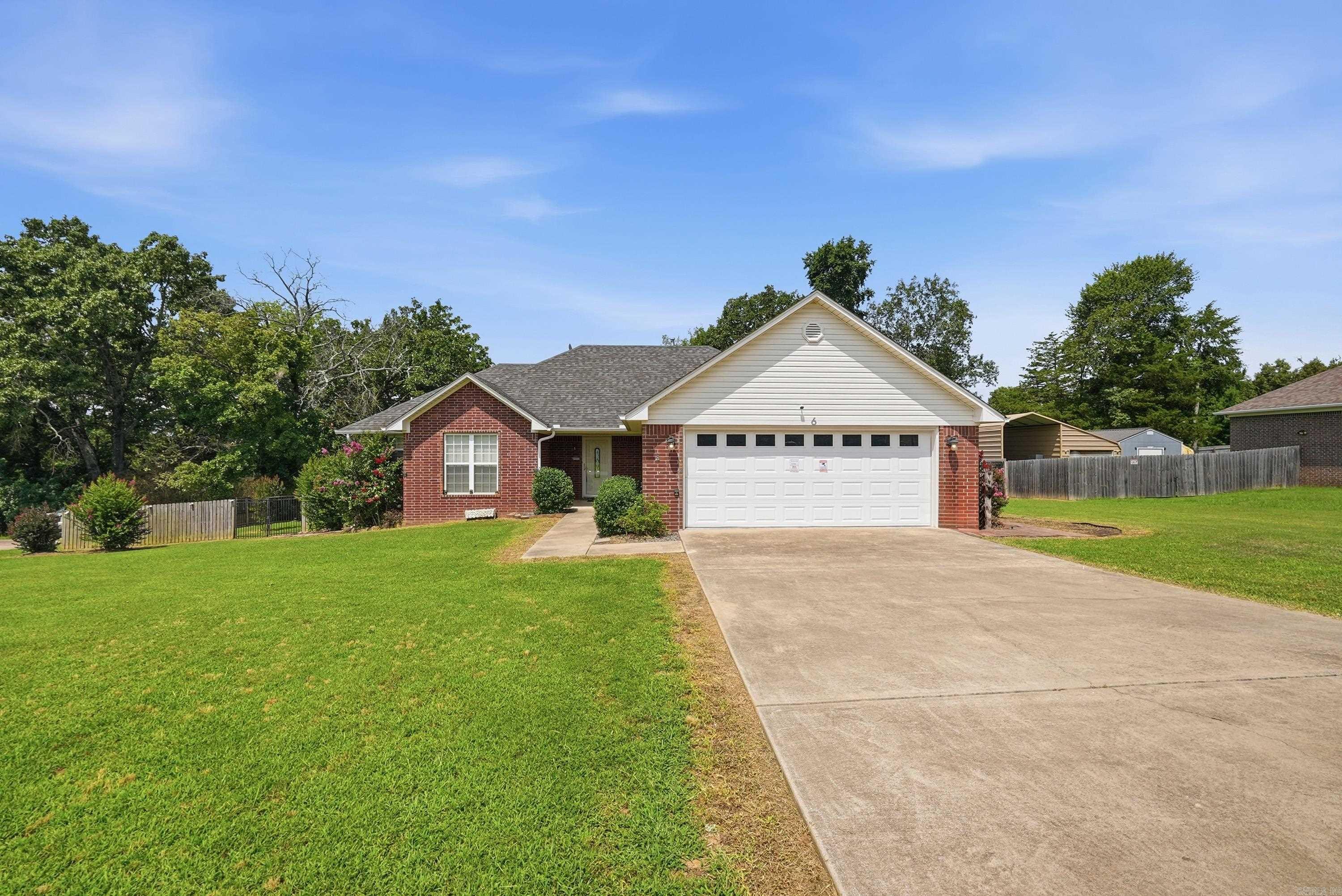CEDAR KNOLLS & CEDAR VIEW - Residential