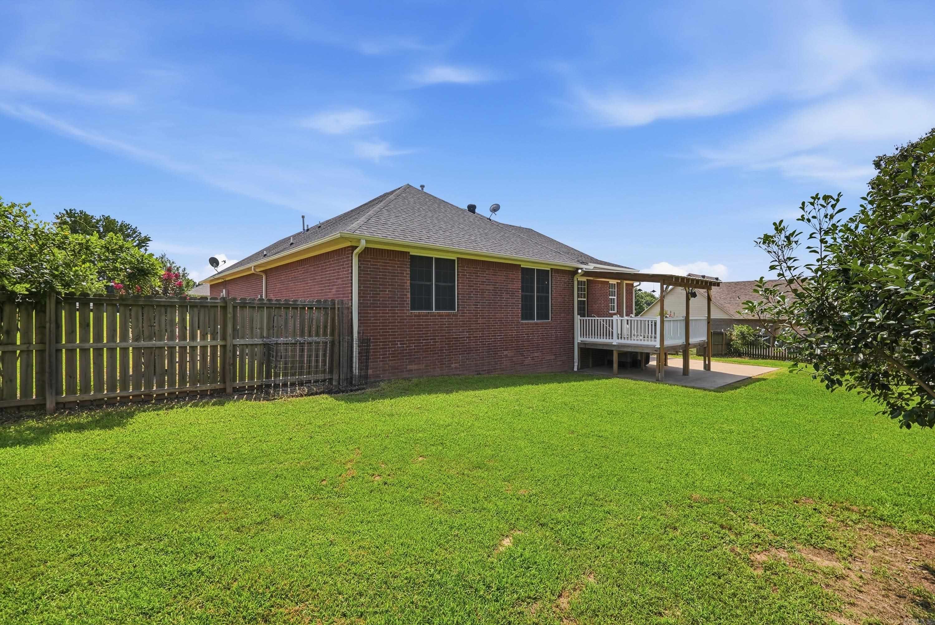 CEDAR KNOLLS & CEDAR VIEW - Residential