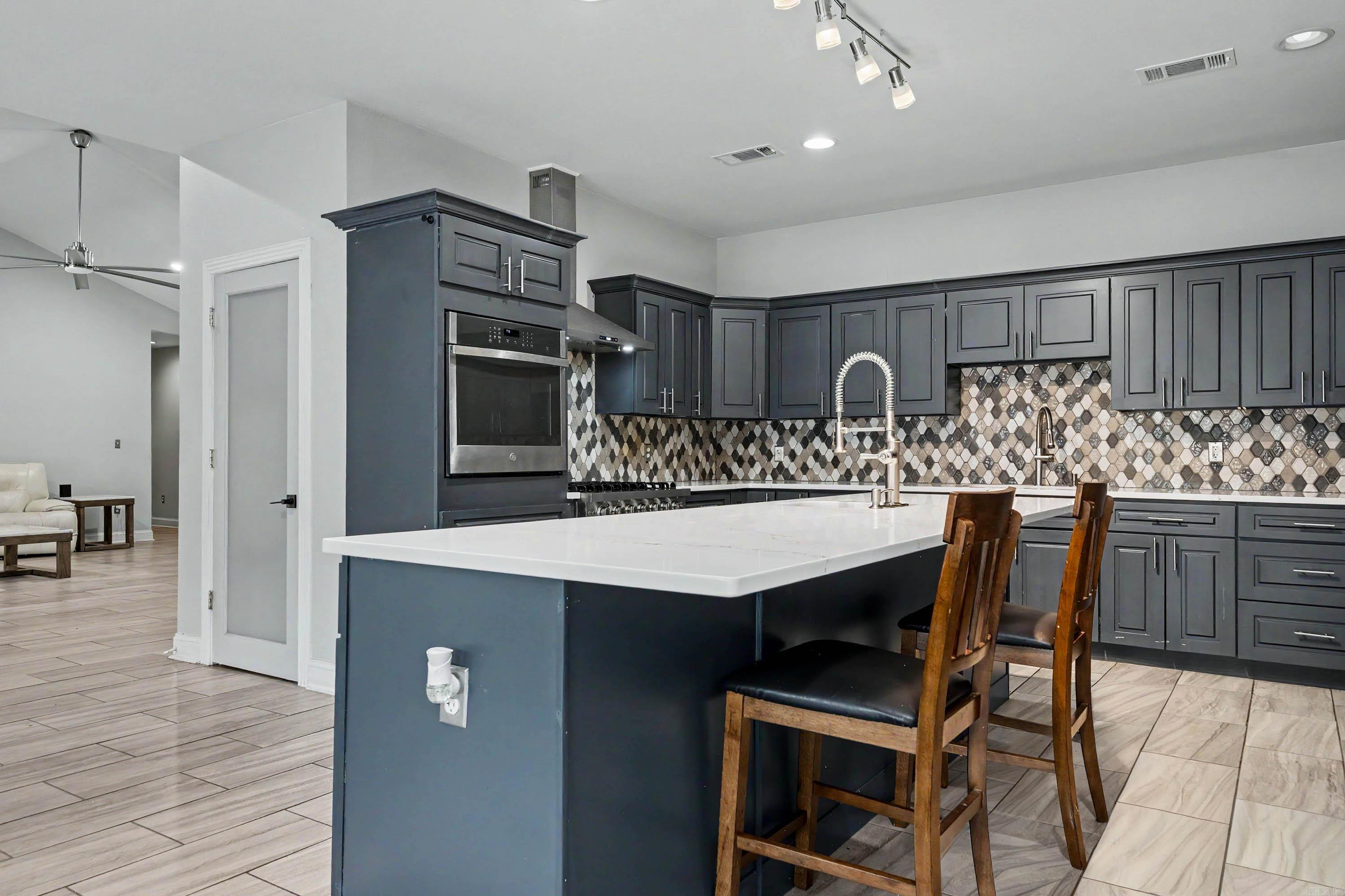 EUREKA HEIGHTS ADD SOUTH - Residential