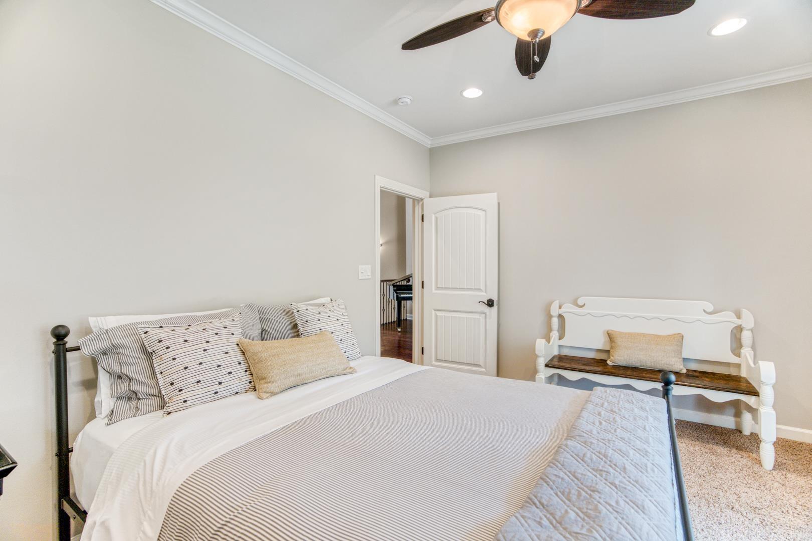 WOODLANDS EDGE - Residential