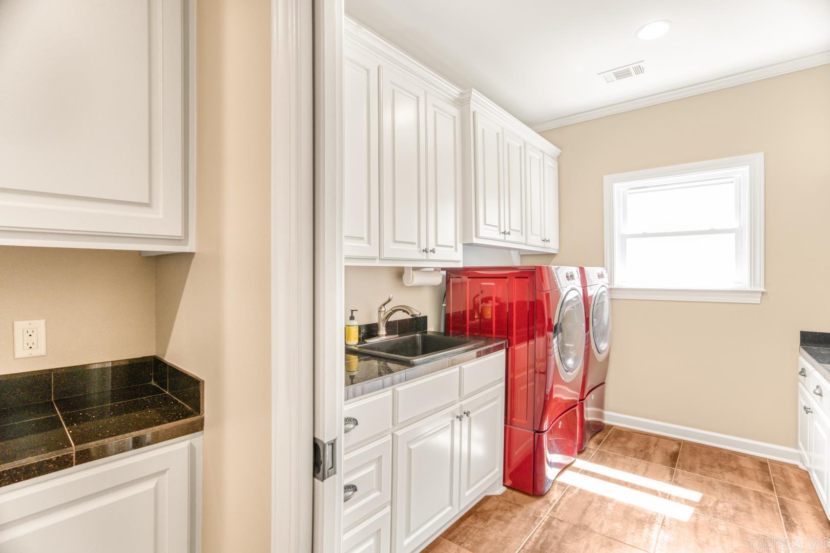 WOODLANDS EDGE - Residential