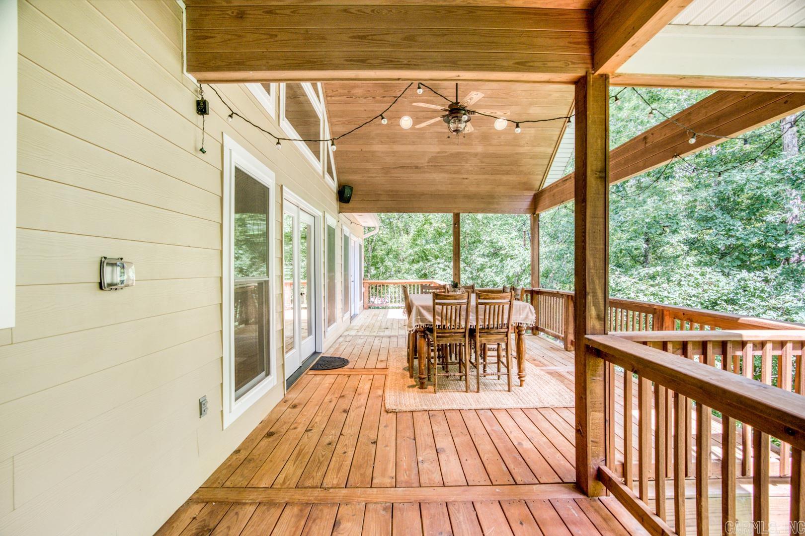 WOODLANDS EDGE - Residential