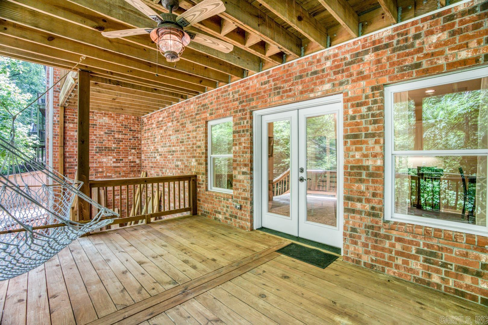 WOODLANDS EDGE - Residential