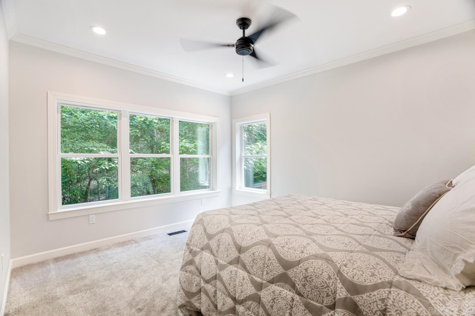 WOODLANDS EDGE - Residential