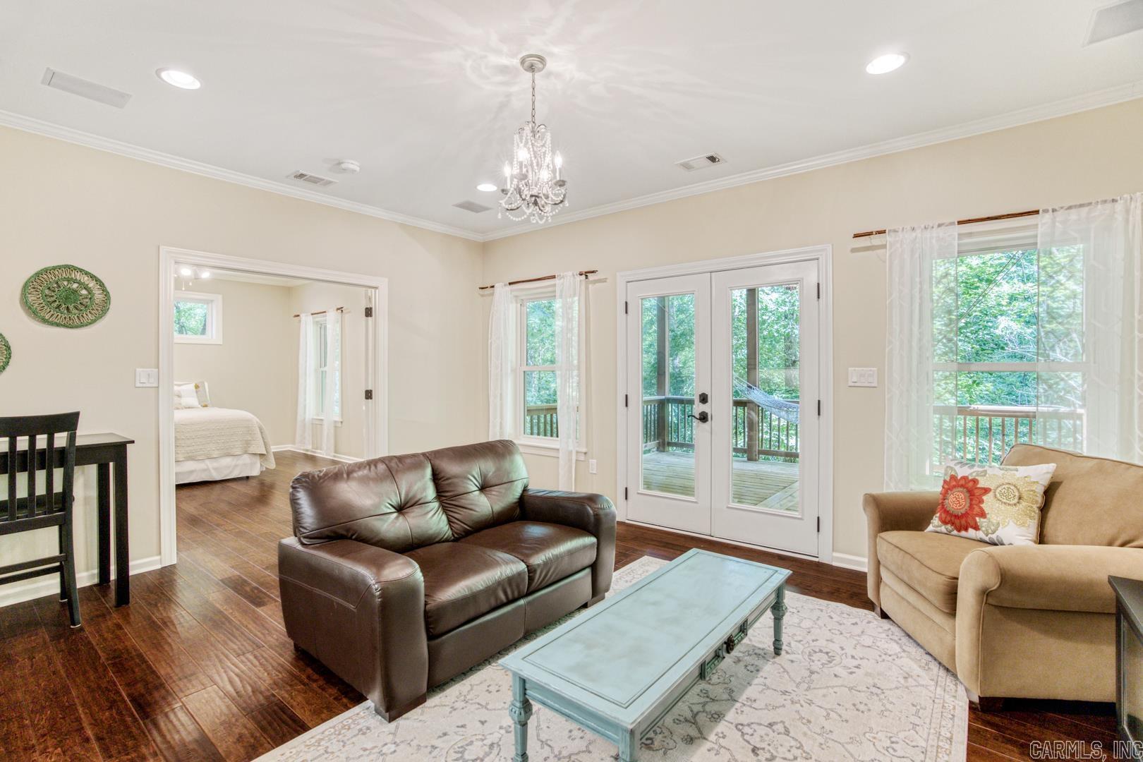 WOODLANDS EDGE - Residential