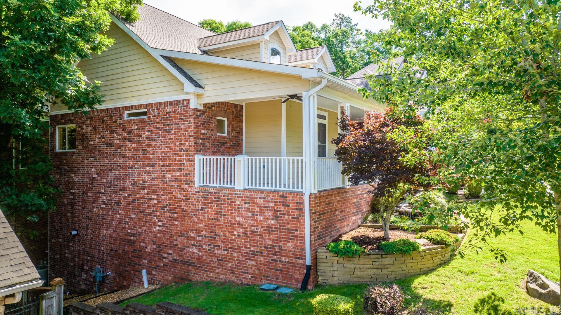WOODLANDS EDGE - Residential