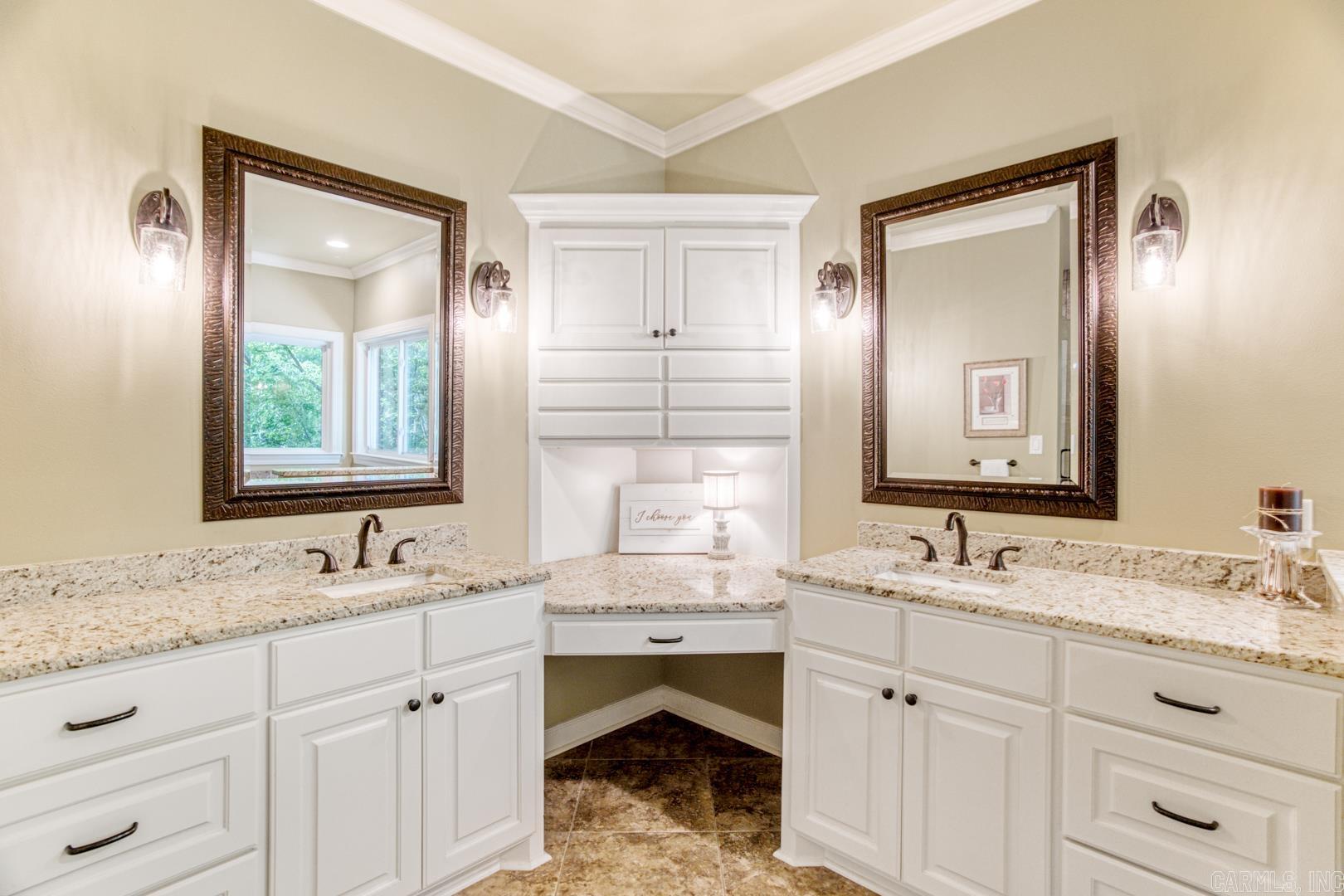 WOODLANDS EDGE - Residential