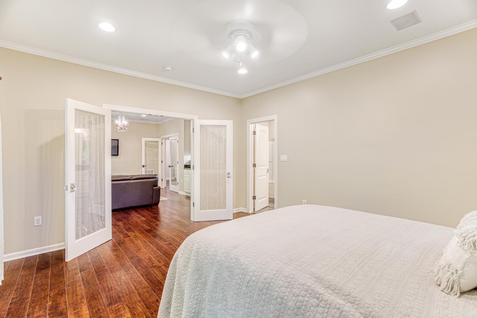 WOODLANDS EDGE - Residential