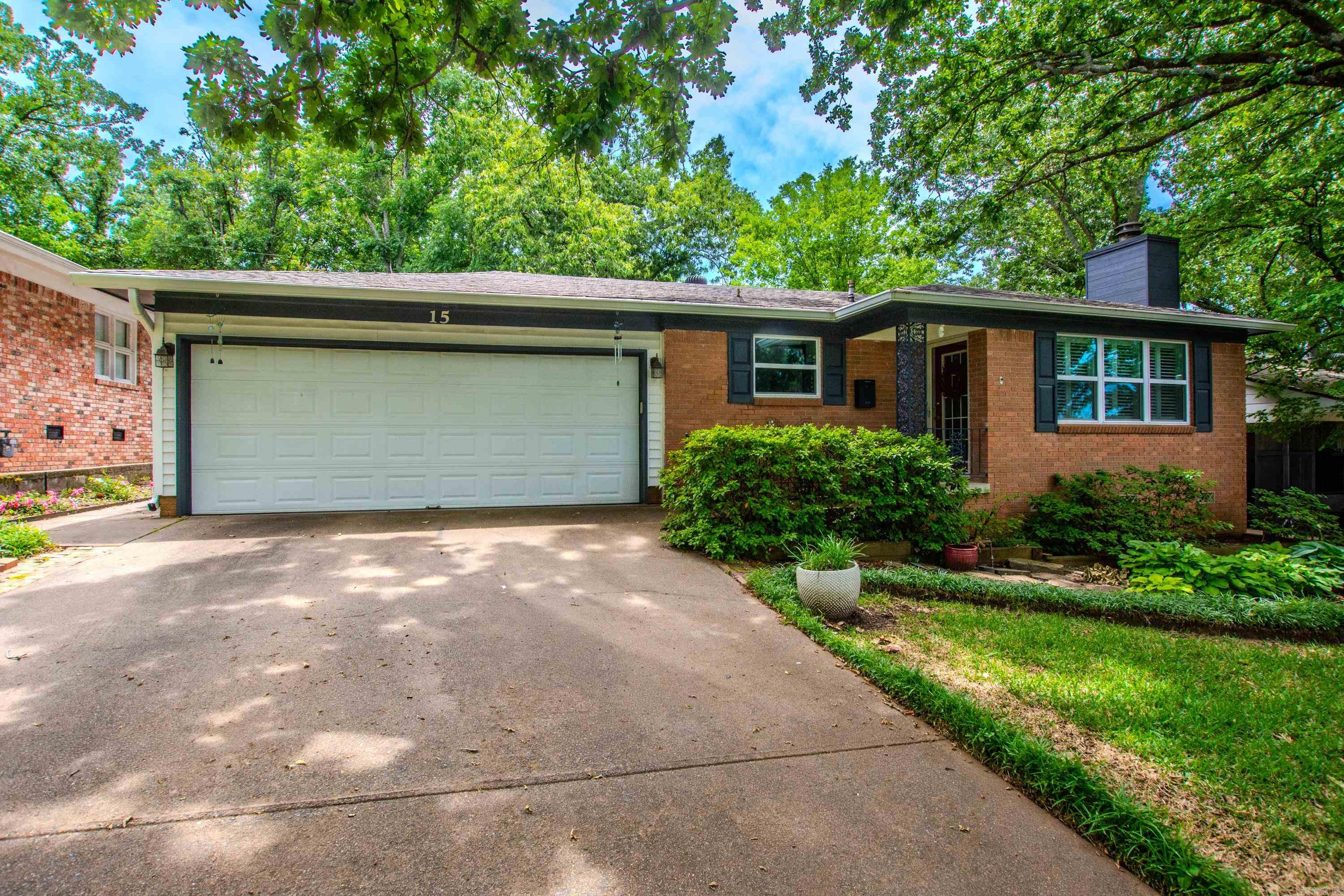 BRIARWOOD - Residential