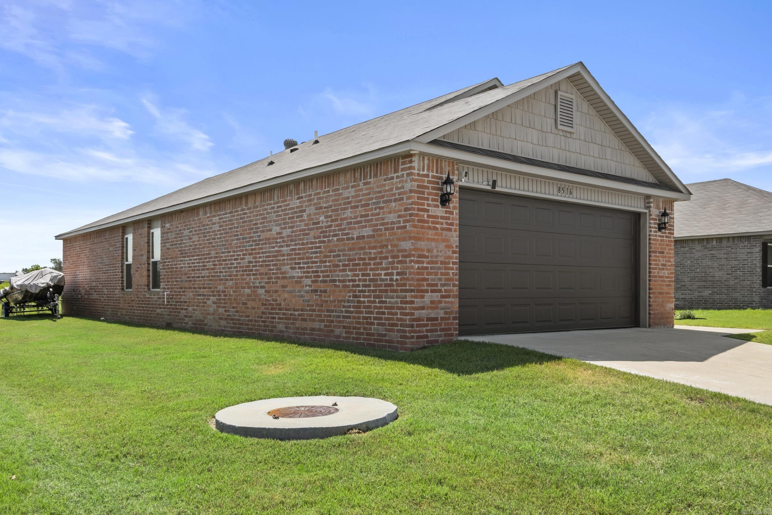 WHITE OAK CROSSING - Residential