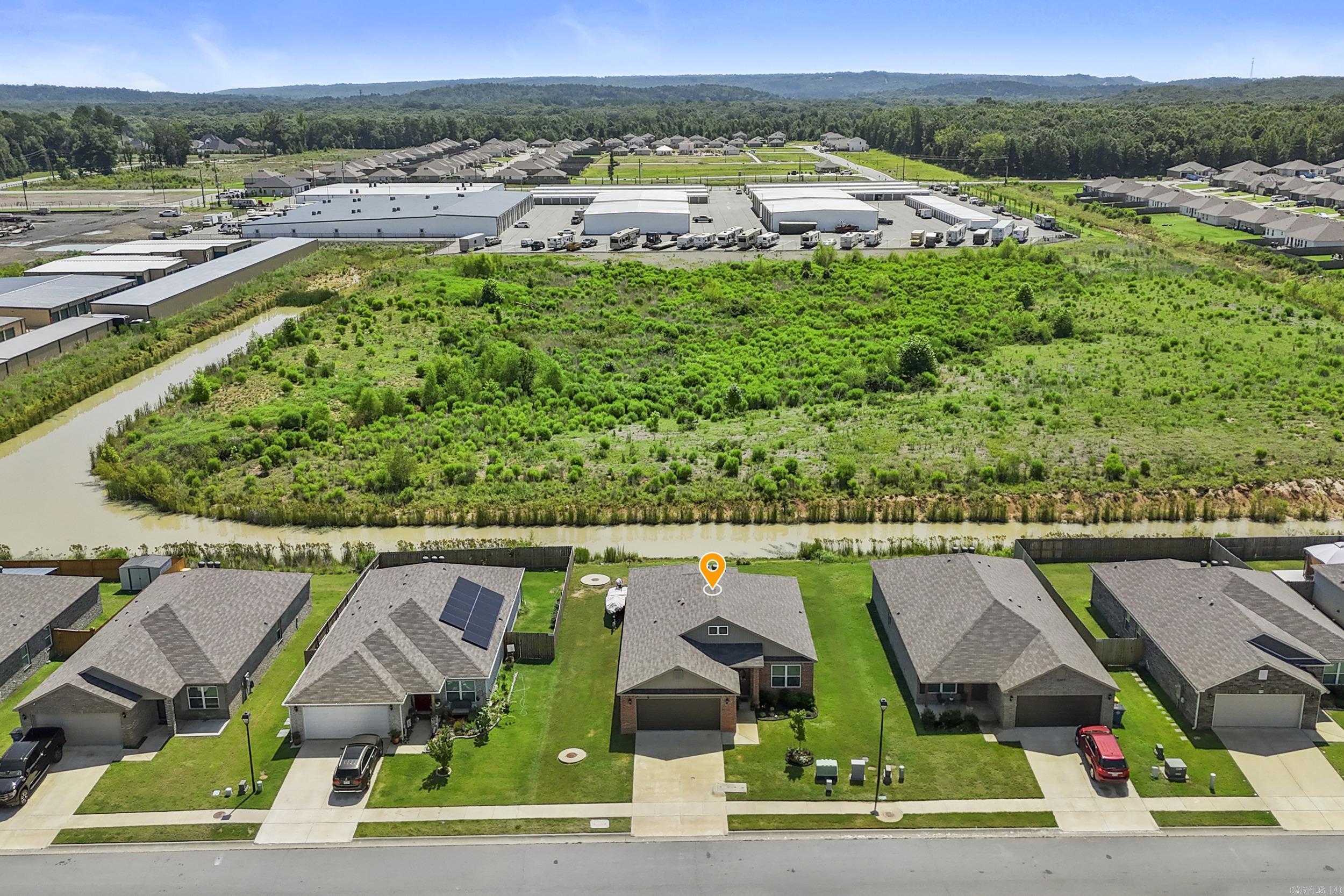 WHITE OAK CROSSING - Residential