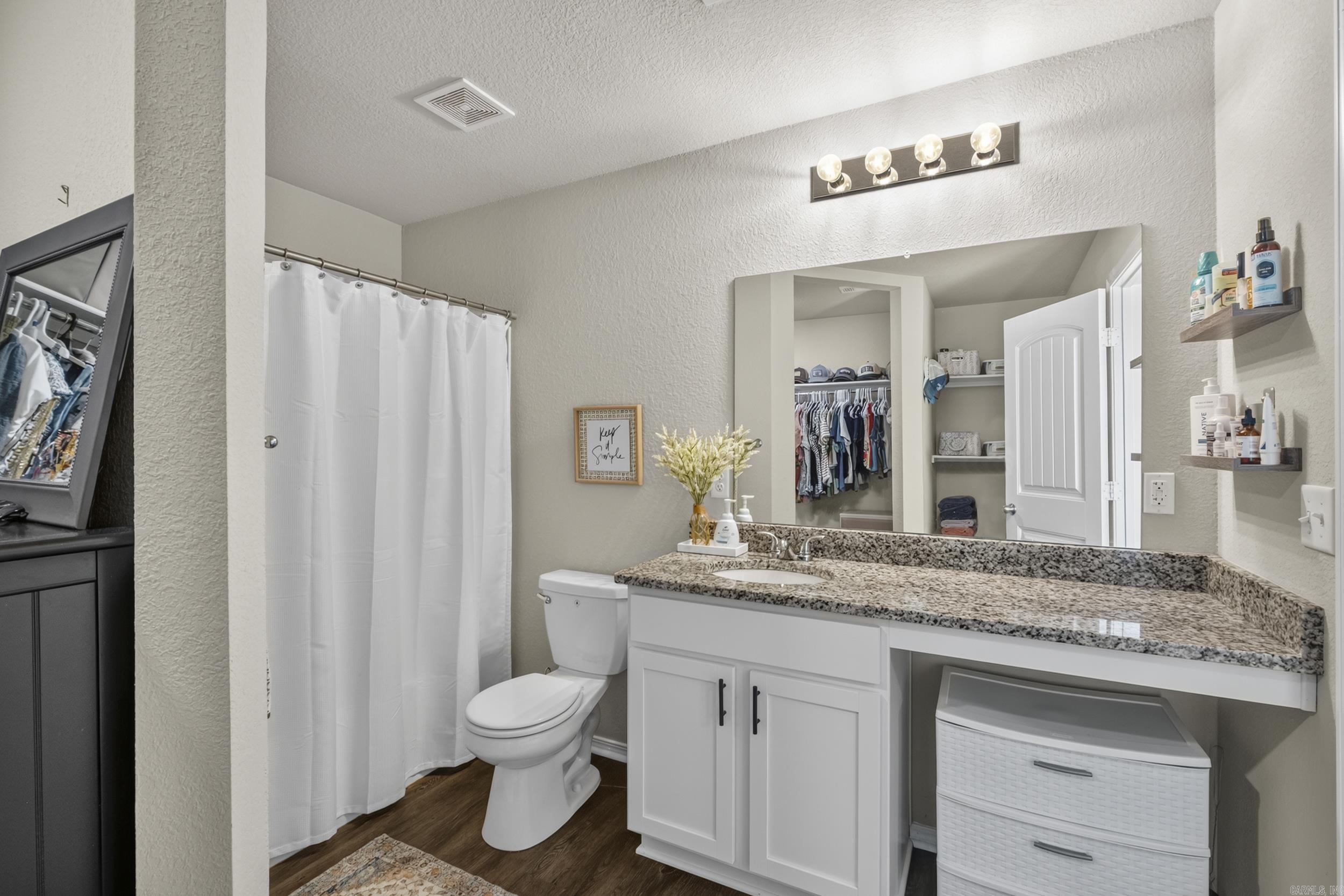 WHITE OAK CROSSING - Residential