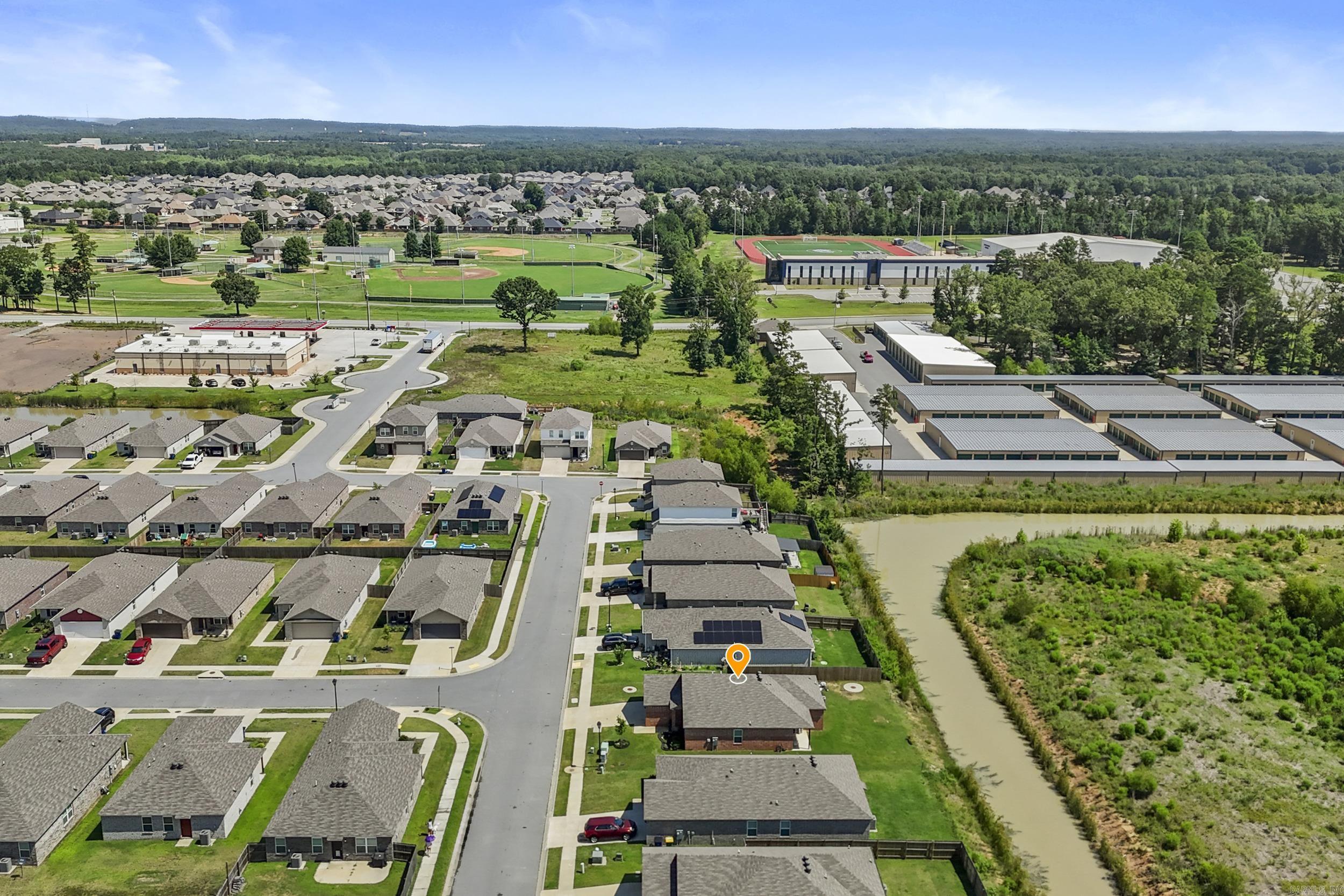 WHITE OAK CROSSING - Residential
