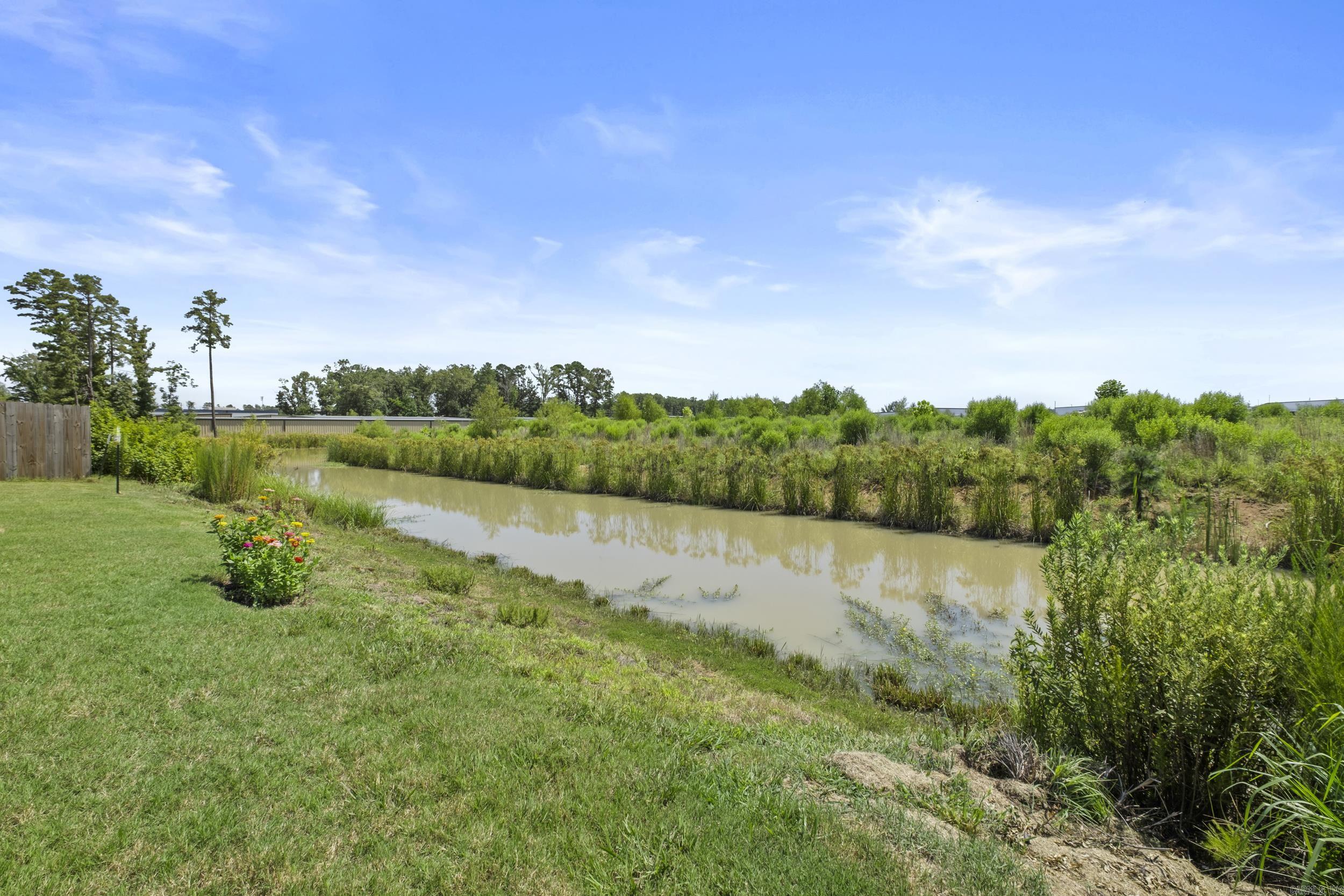 WHITE OAK CROSSING - Residential