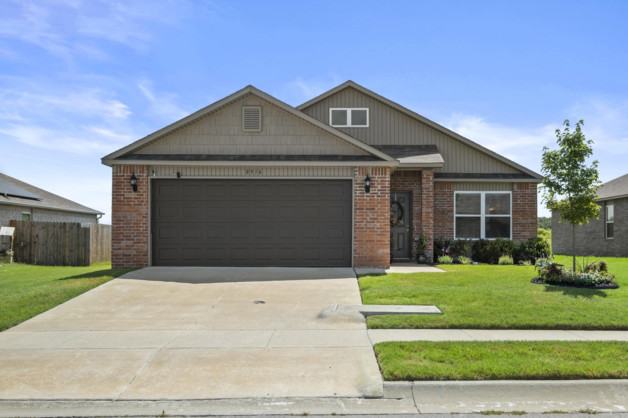 WHITE OAK CROSSING - Residential