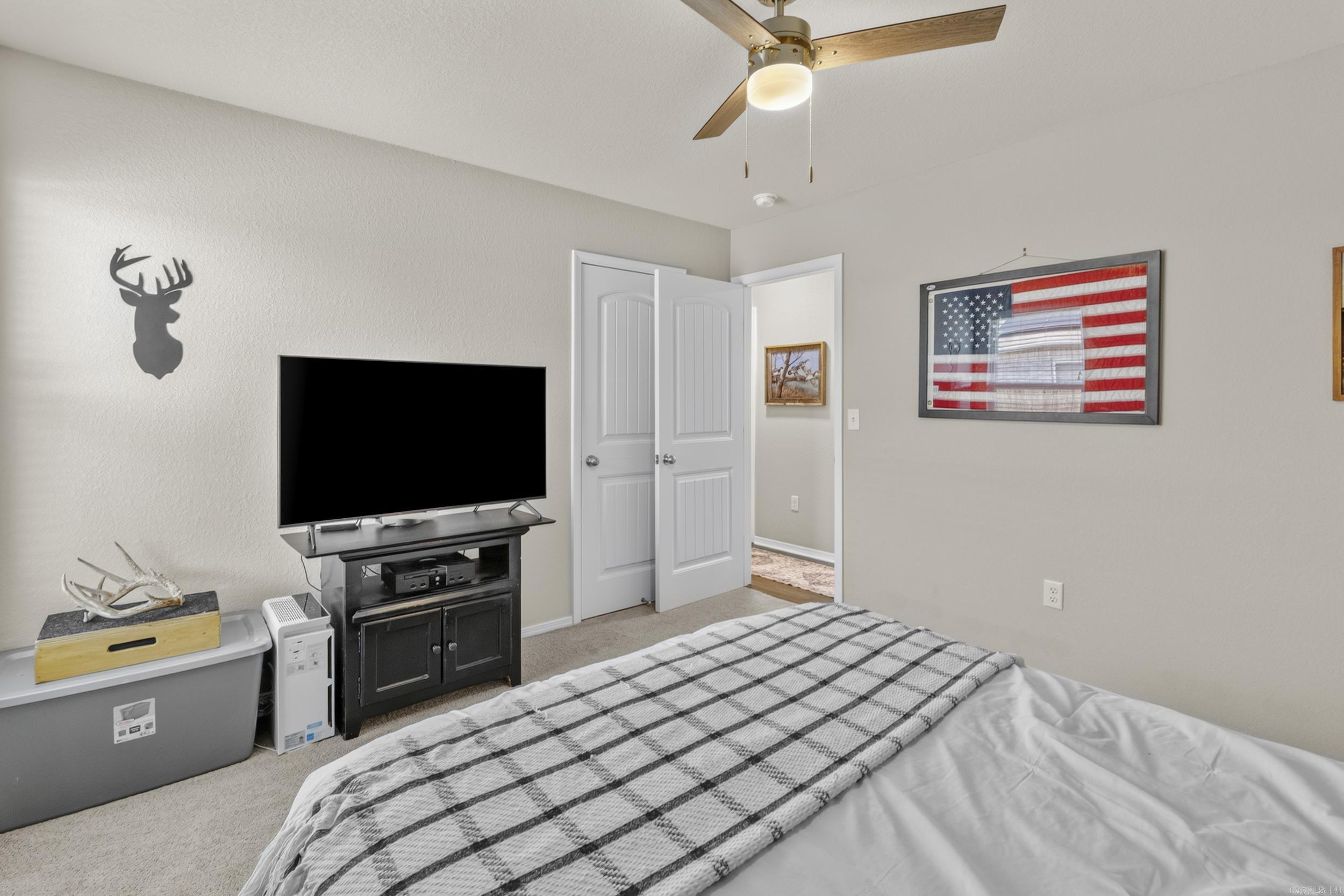 WHITE OAK CROSSING - Residential
