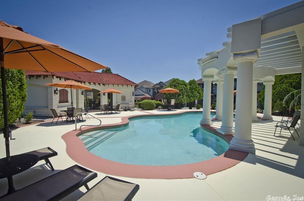 Paradise Lake Village Townhomes - Residential