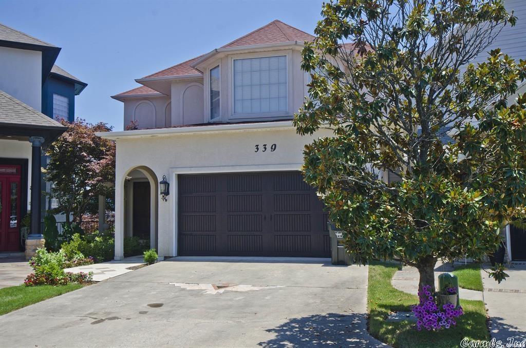 Paradise Lake Village Townhomes - Residential